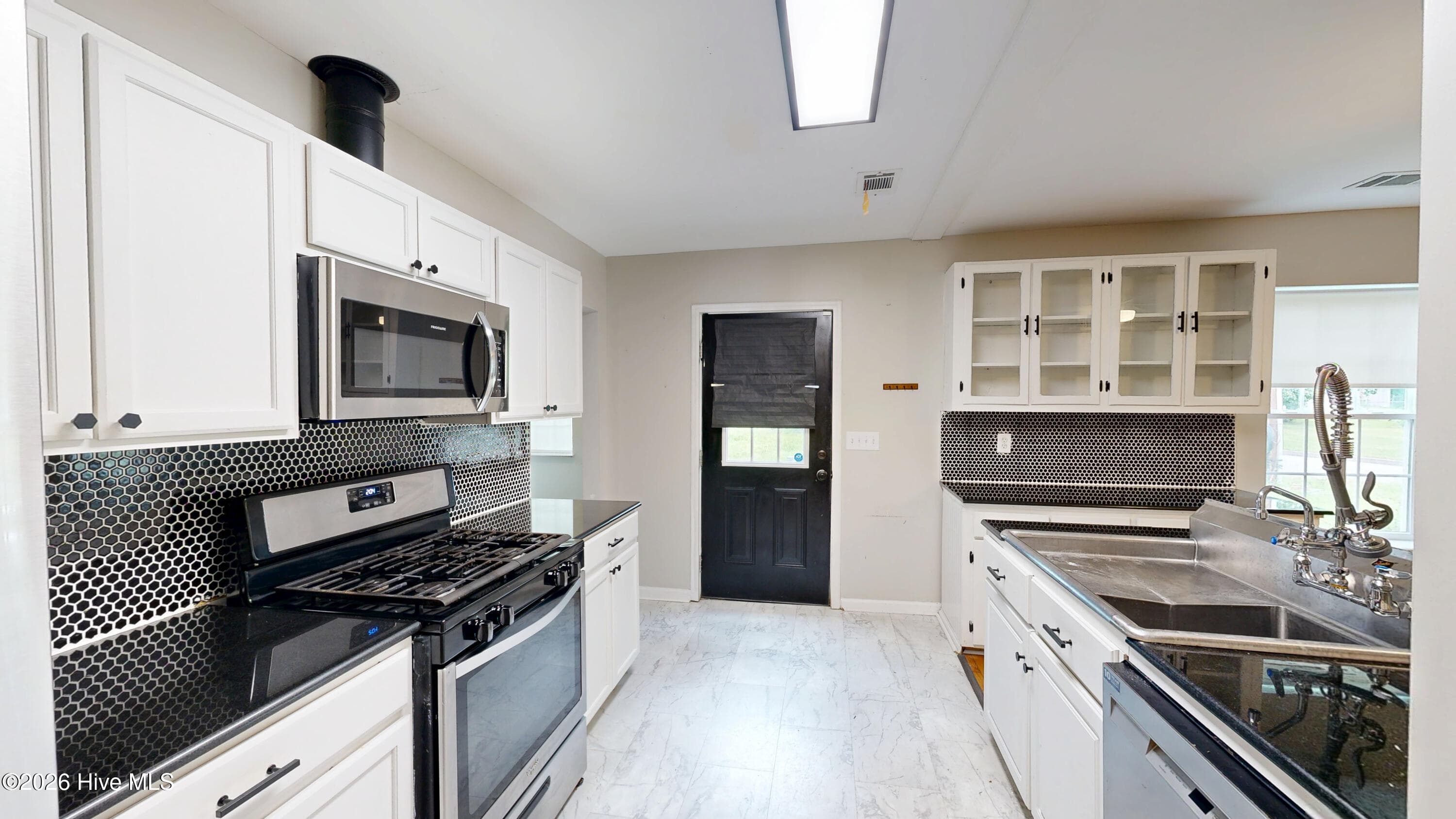 Single Family Residence at 1101 Pine Drive Nw, Aiken, SC 29801, photo 35 of 97