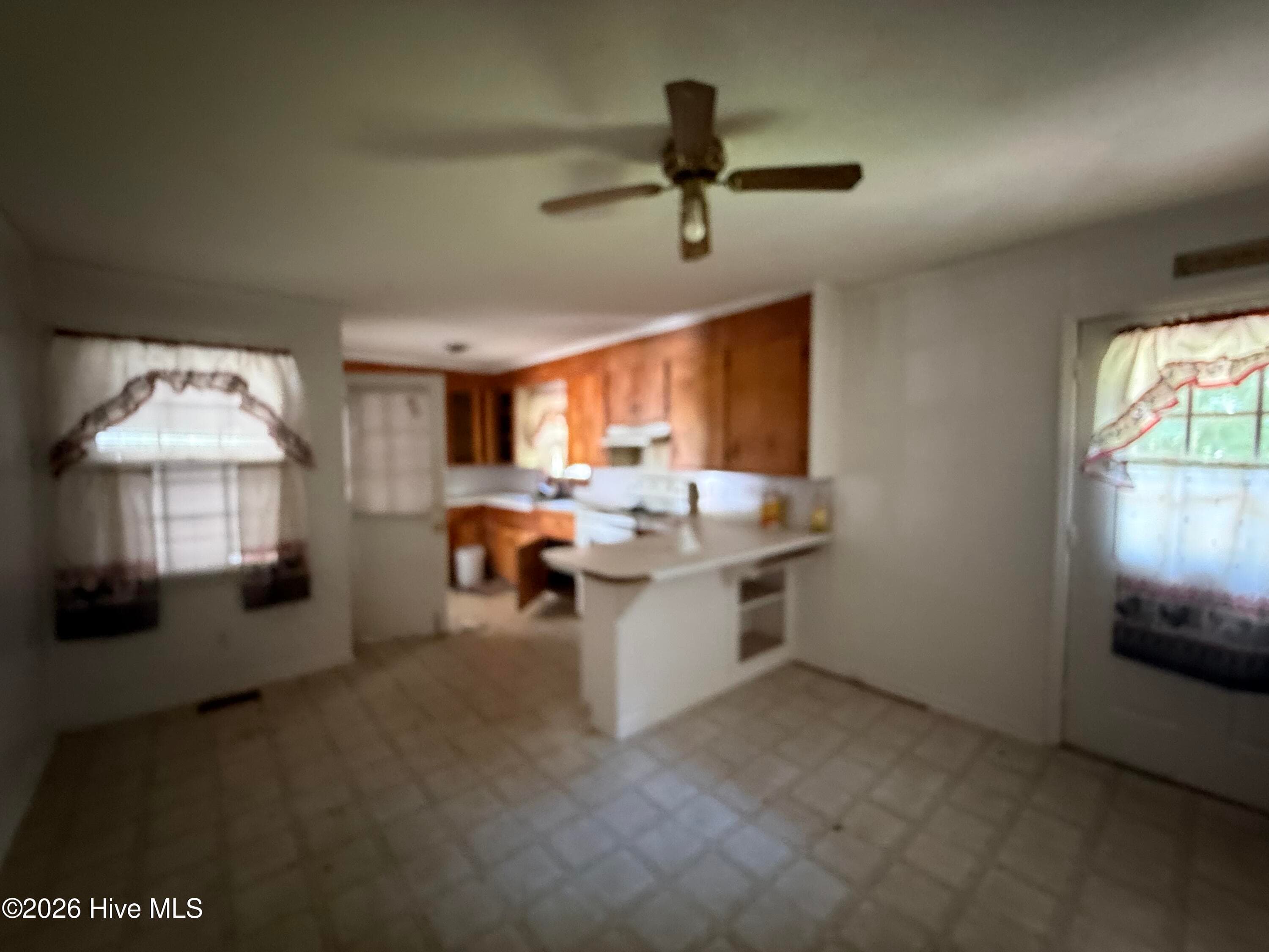 Single Family Residence at 105 New Street, Williamston, NC 27892, photo 6 of 22