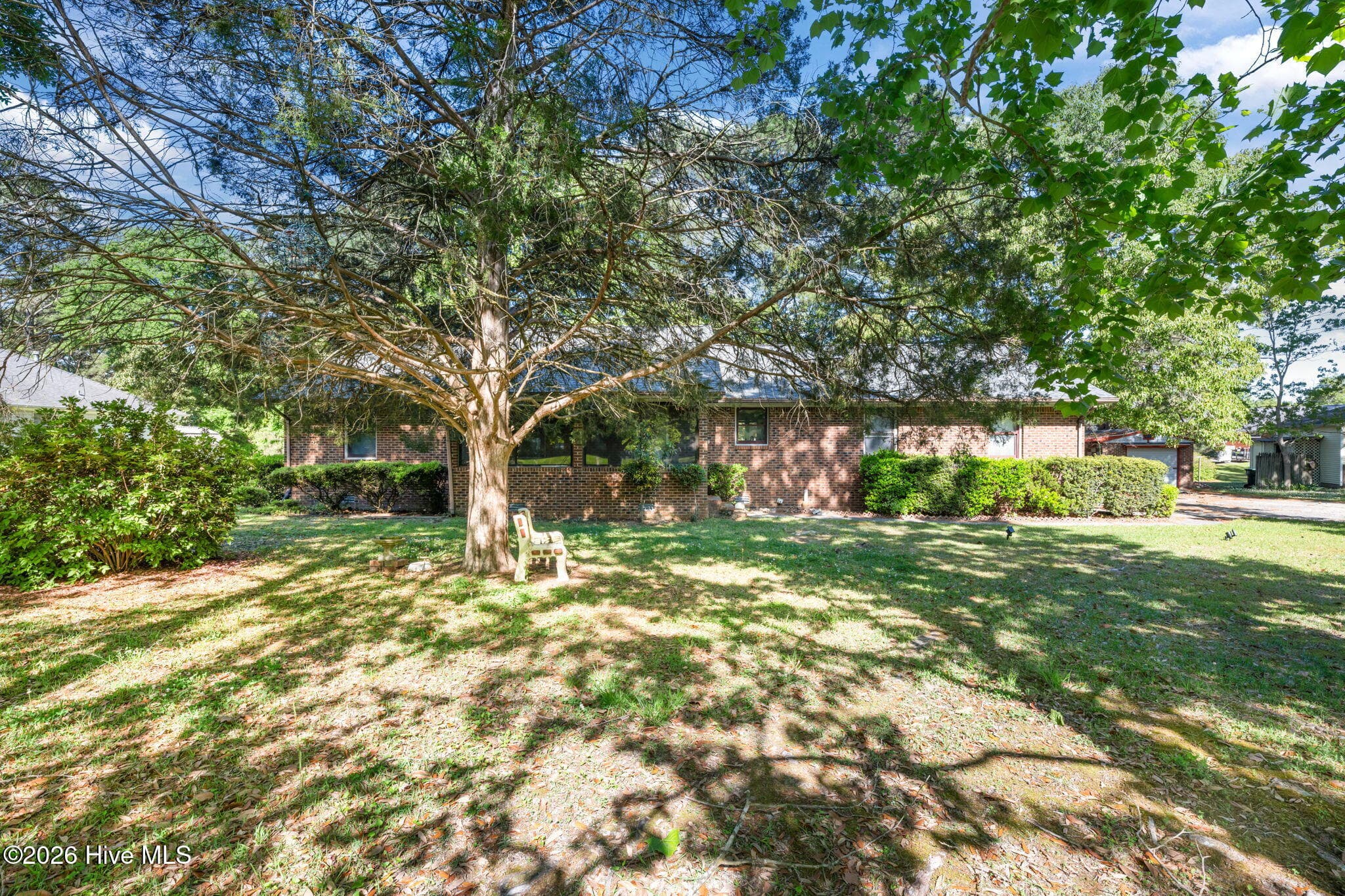 Single Family Residence at 4802 Meadow Court Drive, New Bern, NC 28562, photo 3 of 52