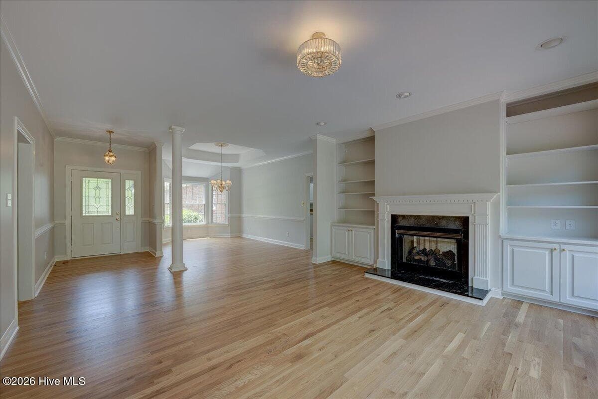 Single Family Residence at 606 Taberna Circle, New Bern, NC 28562, photo 2 of 5