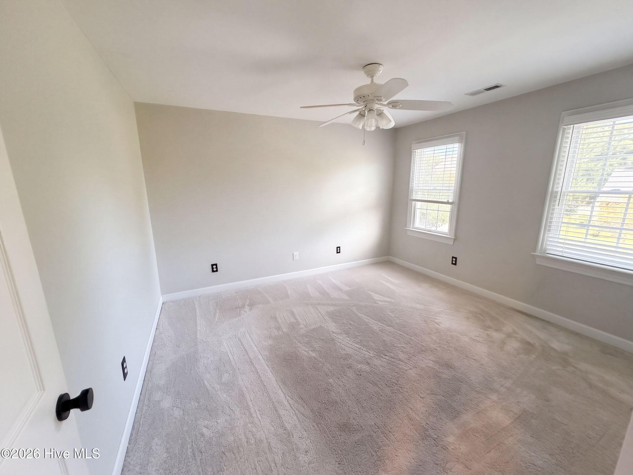 Single Family Residence at 1604 Sound Watch Drive, Wilmington, NC 28409, photo 10 of 39