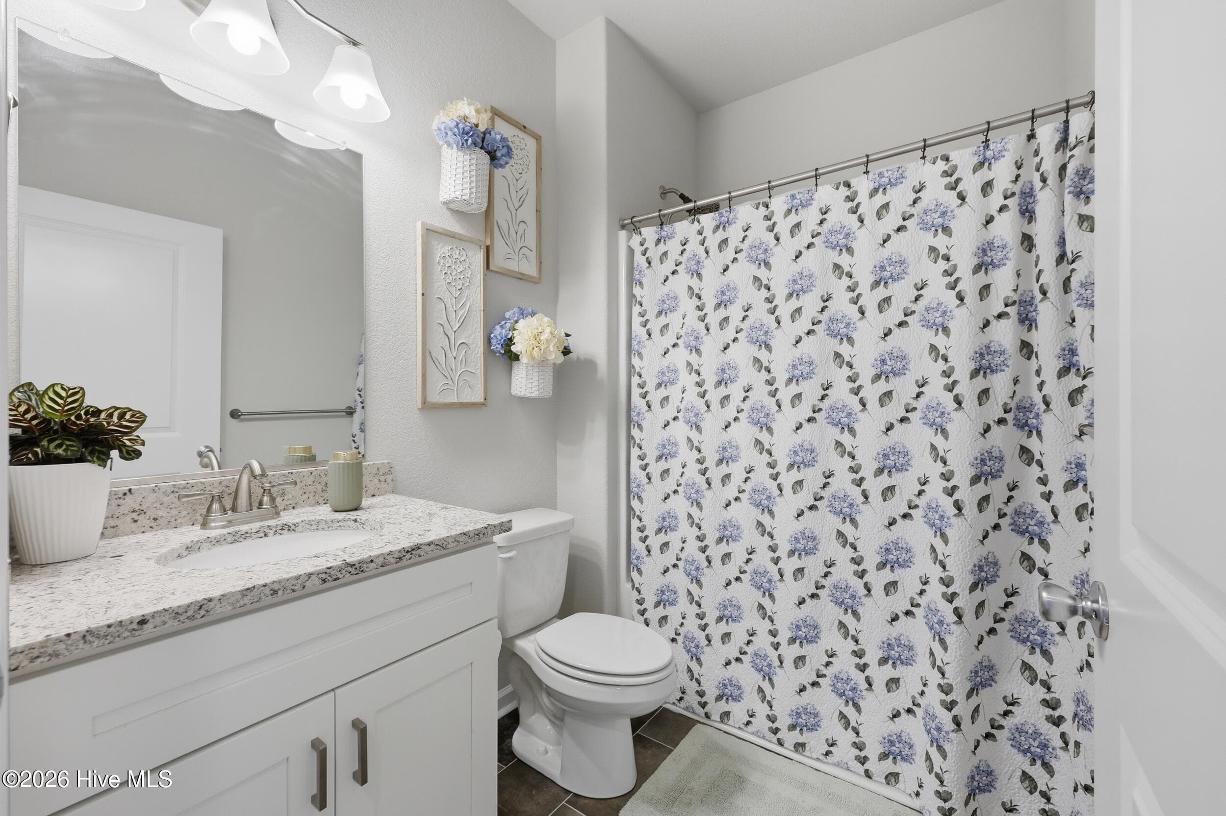 Single Family Residence at 214 Pleasant Drive, Elizabeth City, NC 27909, photo 3 of 5