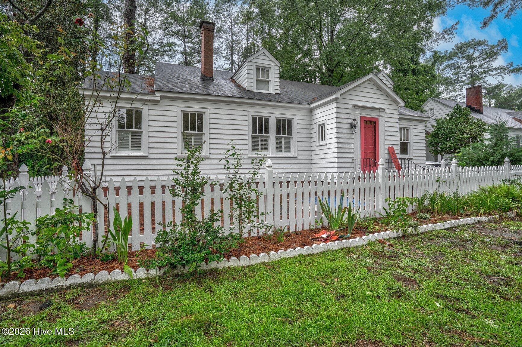 Single Family Residence at 1041 Lafayette Avenue, Rocky Mount, NC 27803, photo 4 of 41