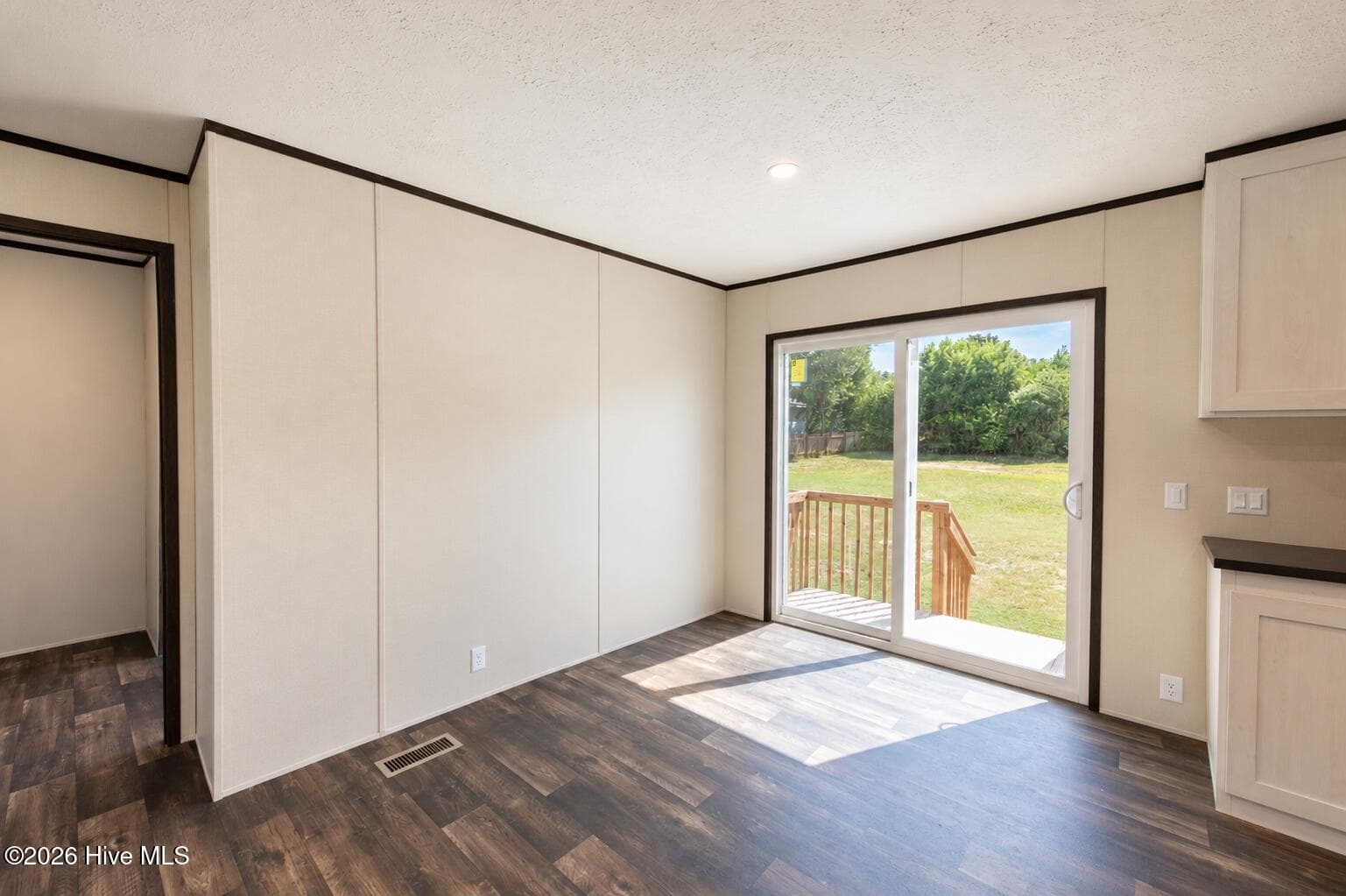 Manufactured Home at 584 Brownstone Drive, Beech Island, SC 29842, photo 13 of 26