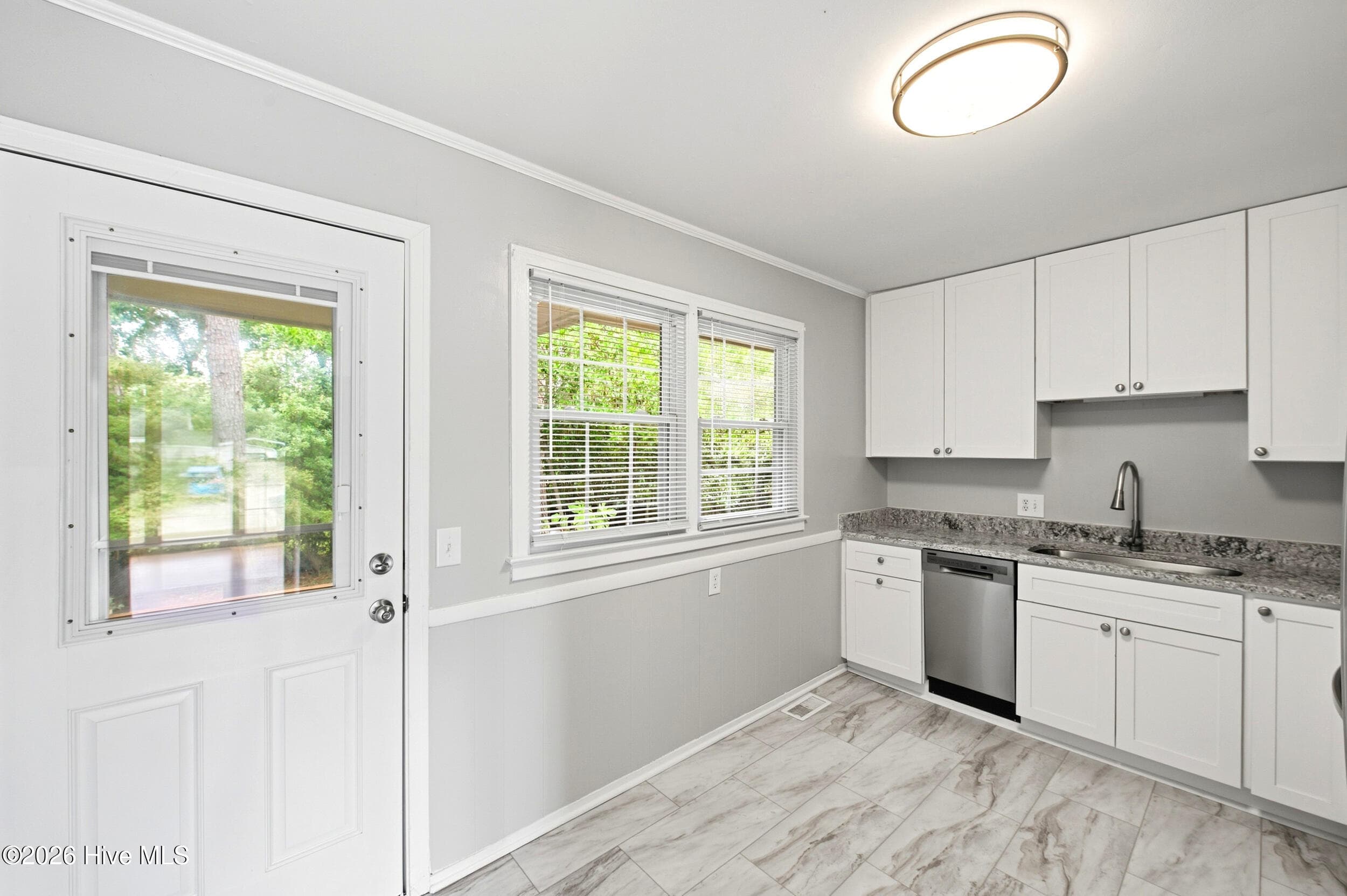 Single Family Residence at 606 Rosemont Avenue, Wilmington, NC 28403, photo 14 of 48
