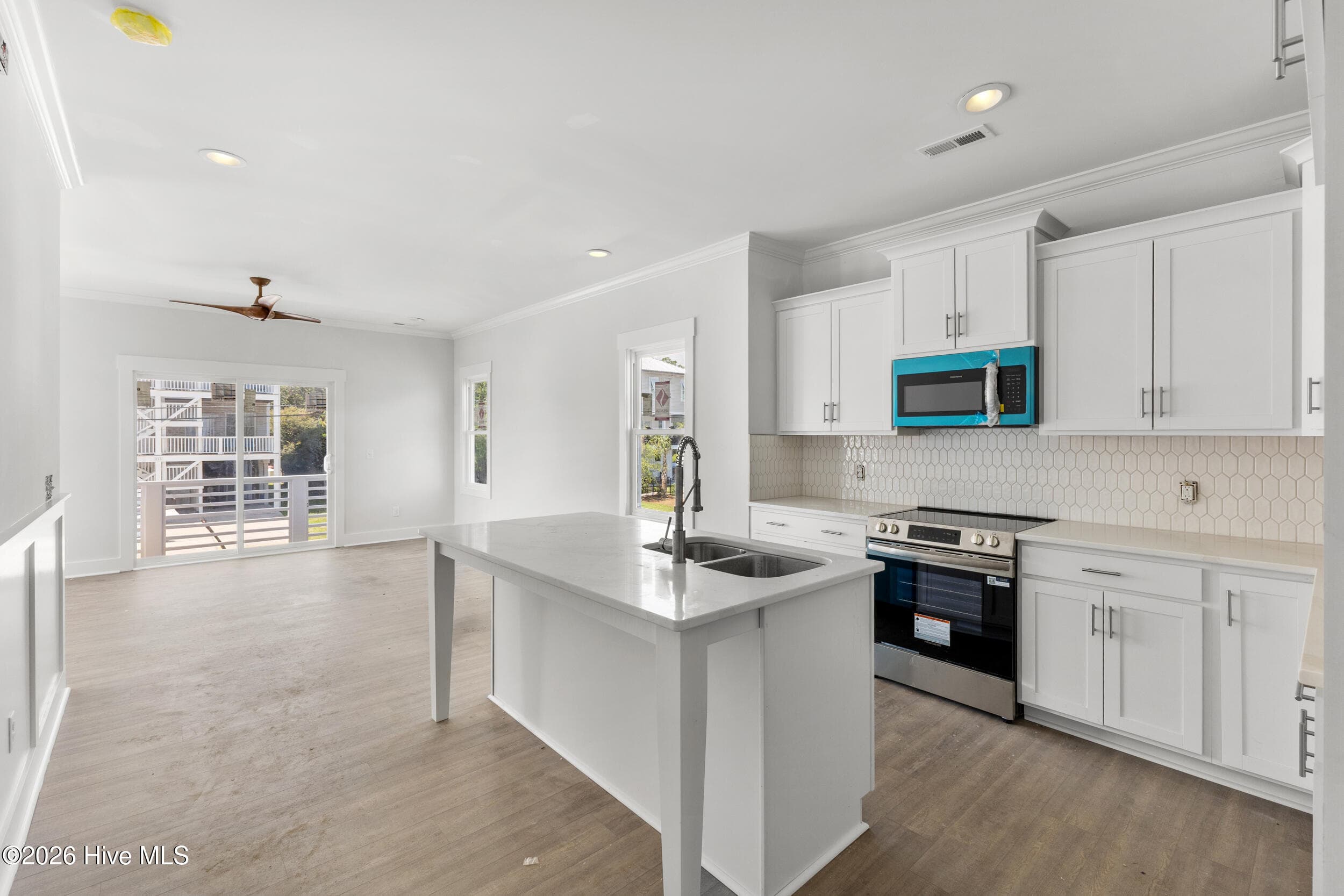 Townhouse at 314 Spartanburg Avenue Unit 1, Carolina Beach, NC 28428, photo 6 of 32