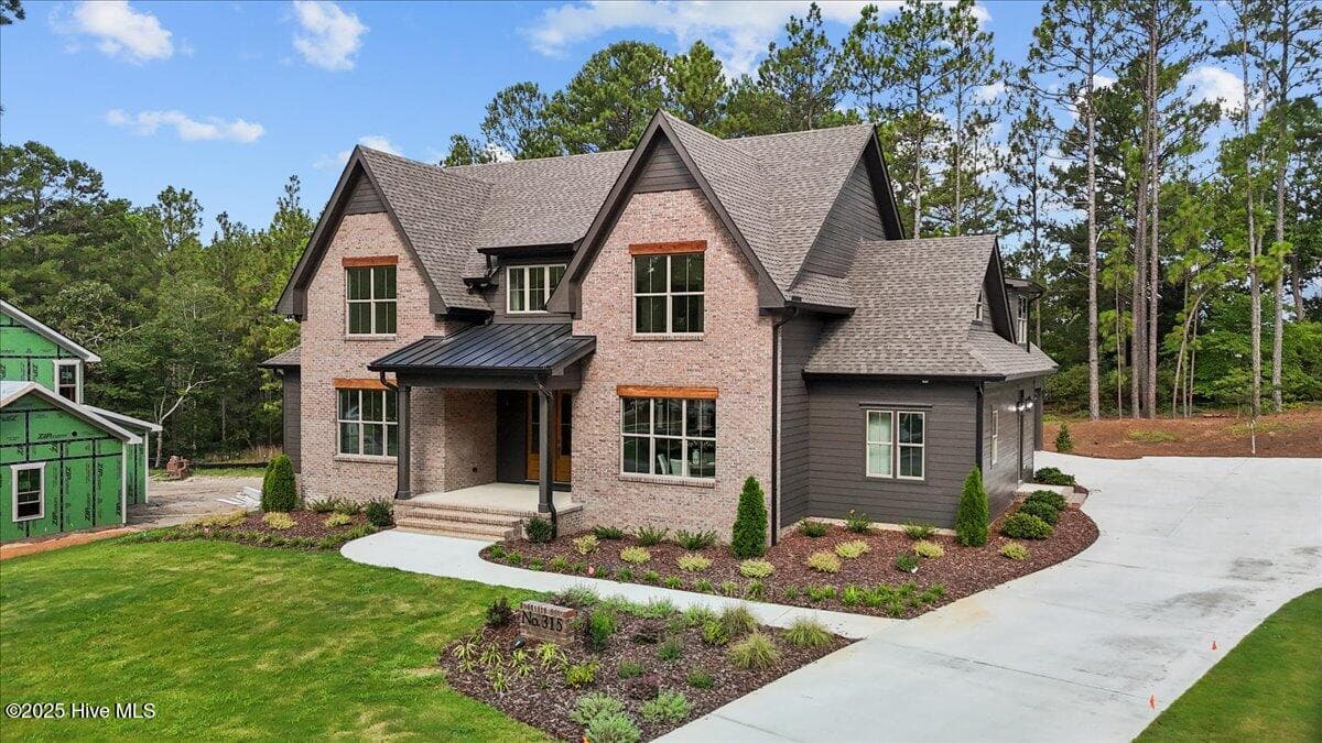 Single Family Residence at 315 Sloan Lane, Pinehurst, NC 28374, photo 6 of 131
