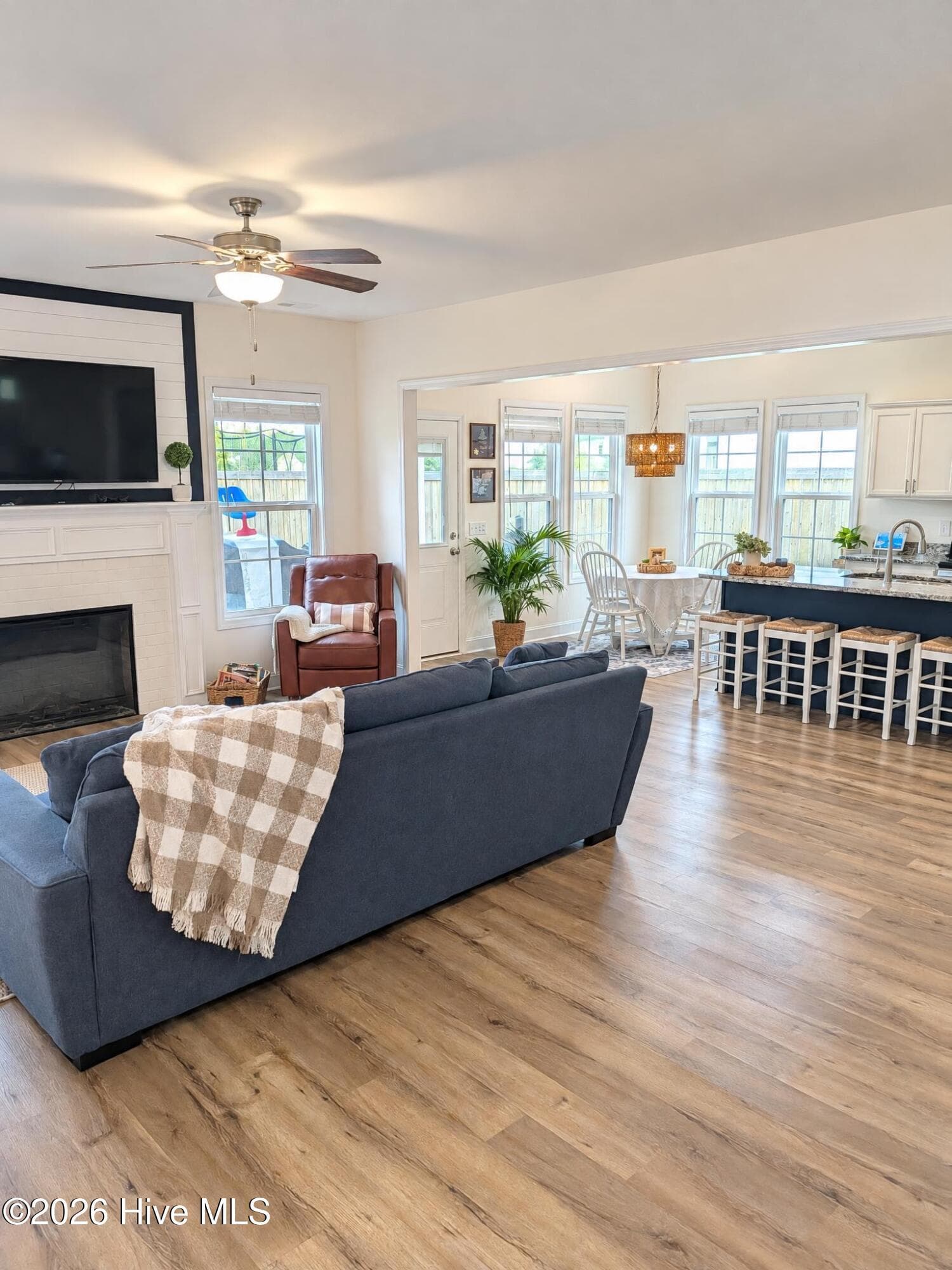 Single Family Residence at 111 E Barred Owl Drive, Hampstead, NC 28443, photo 17 of 103