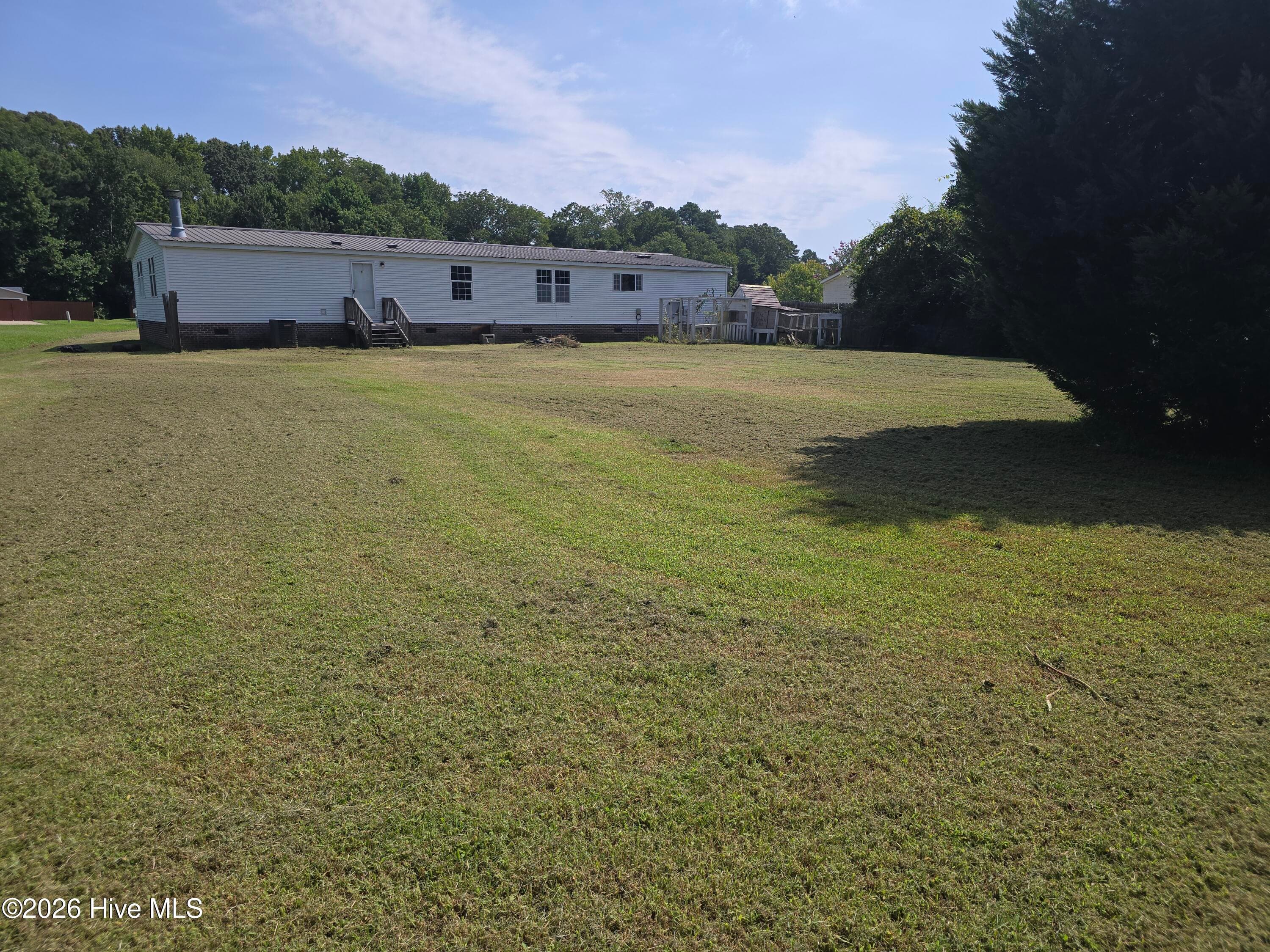 Manufactured Home at 307 Kimberly Court, Elizabeth City, NC 27909, photo 3 of 20