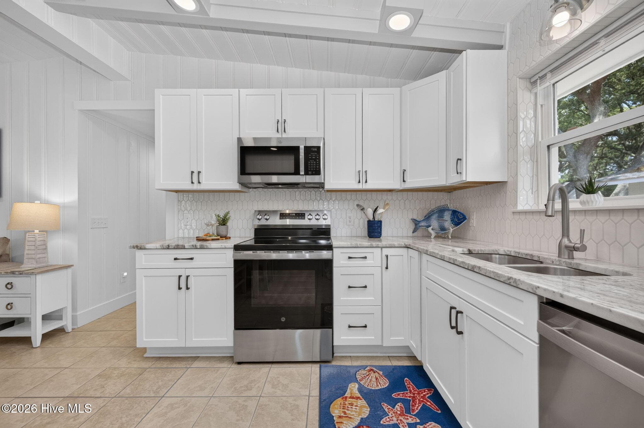 Single Family Residence at 105 SE 76th Street, Oak Island, NC 28465, photo 10 of 28