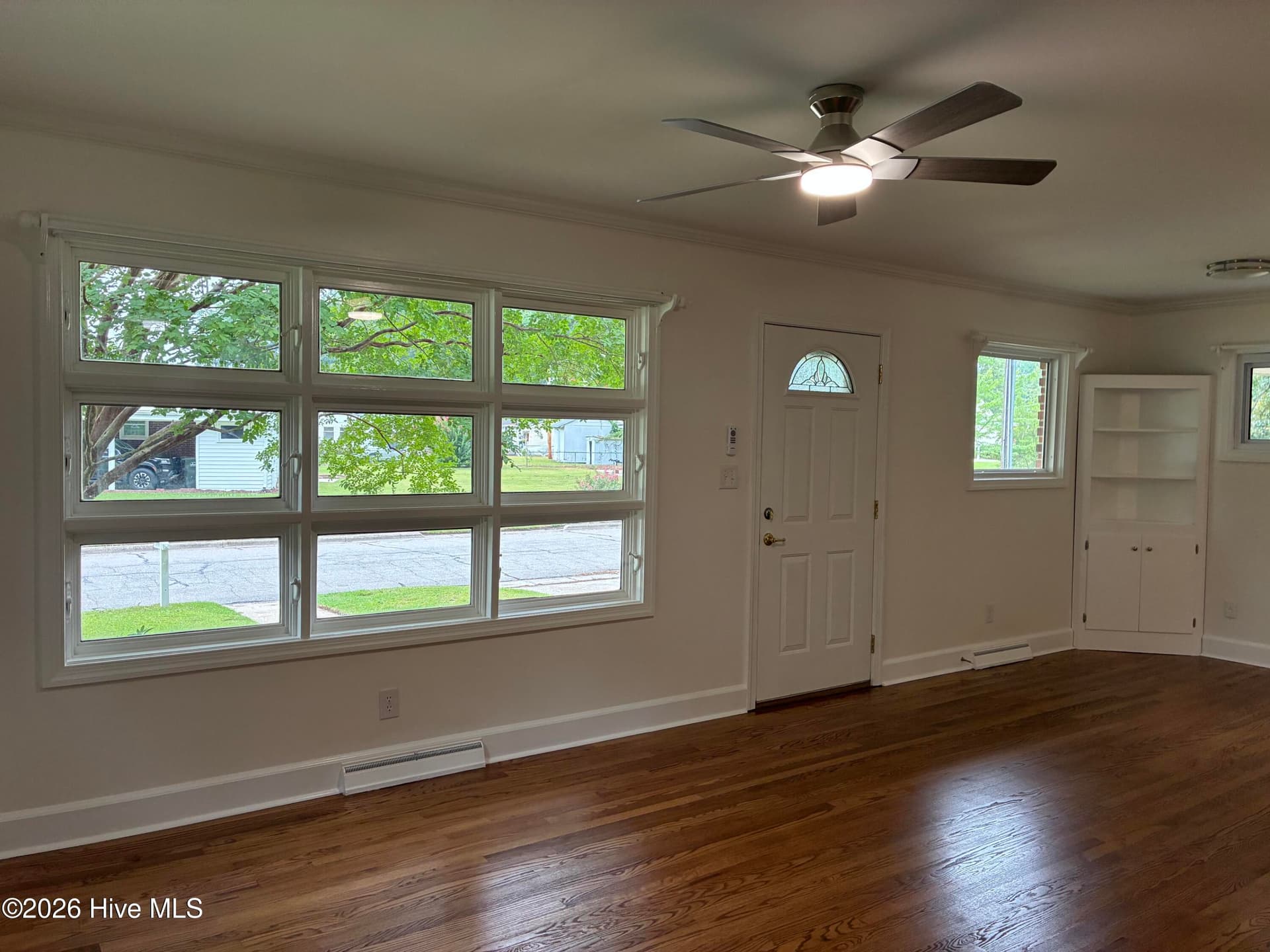 Single Family Residence at 419 Pike Street SW, Wilson, NC 27893, photo 3 of 11