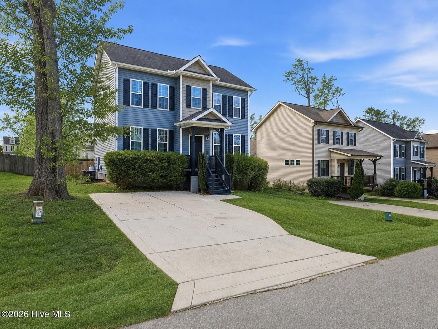 Single Family Residence at 308 Chamberlain Drive, Clayton, NC 27527, photo 6 of 81
