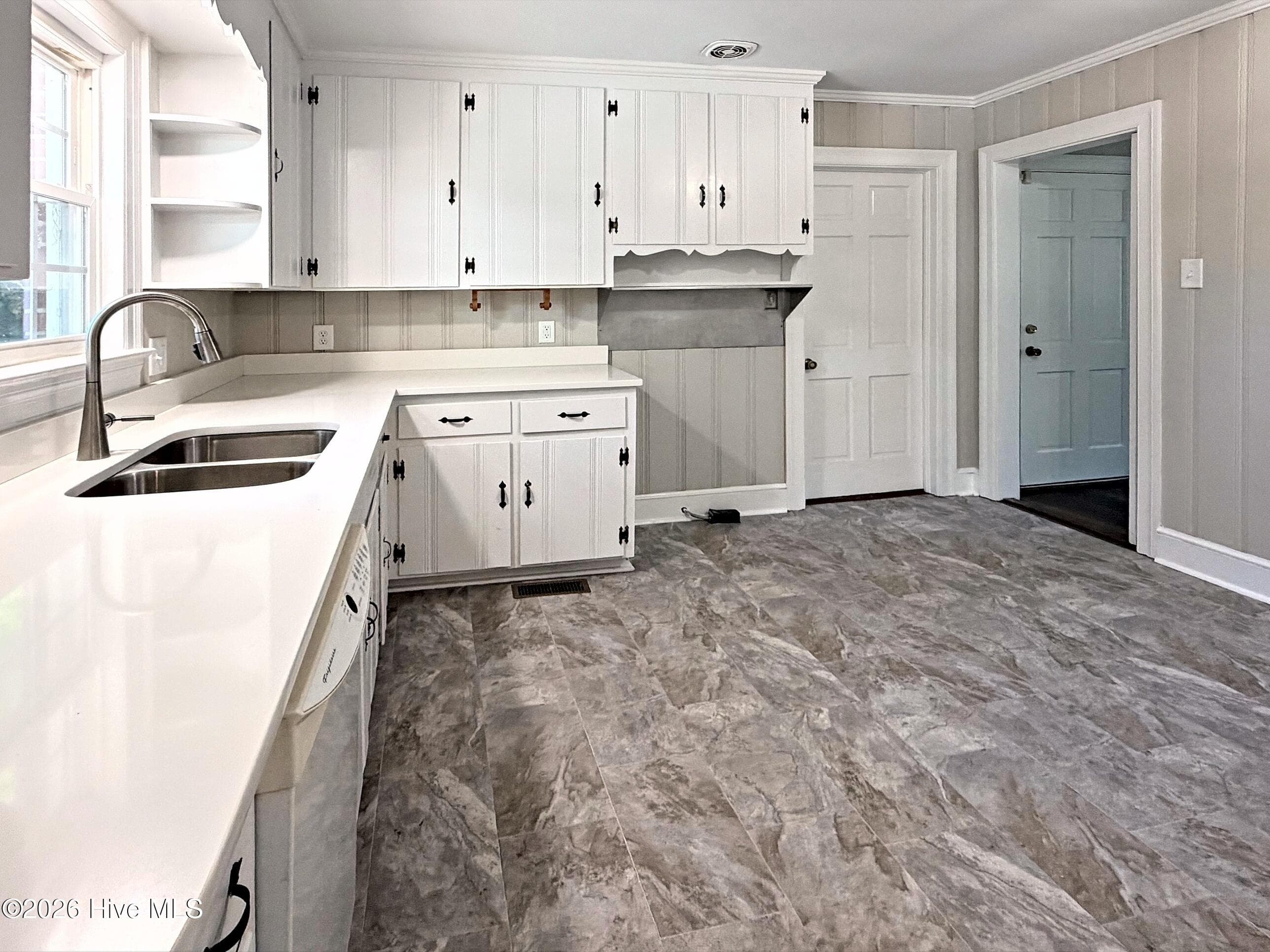 Single Family Residence at 2003 E Mulberry Street, Goldsboro, NC 27530, photo 12 of 34