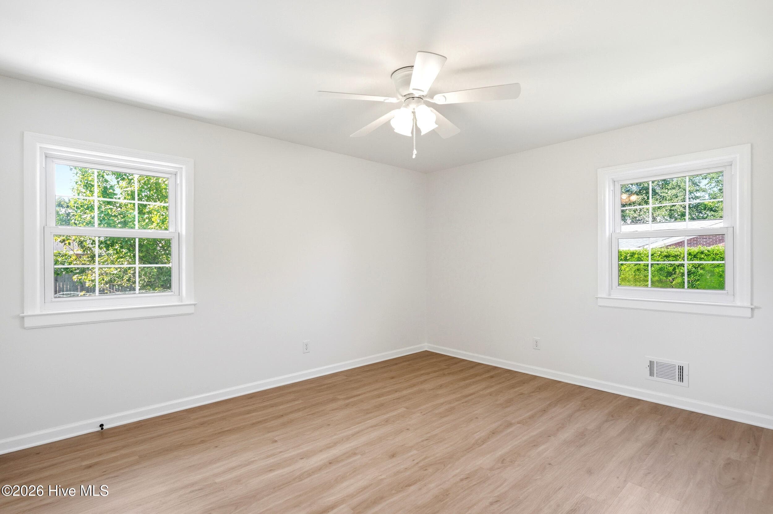 Single Family Residence at 4622 Dean Drive, Wilmington, NC 28405, photo 29 of 67