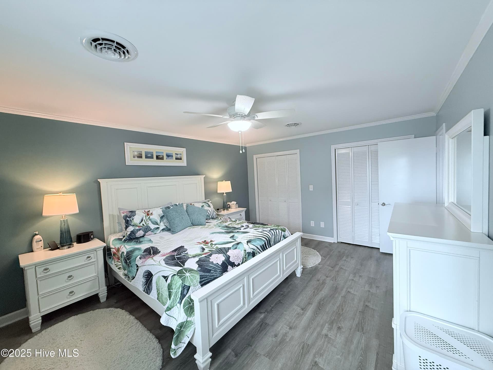 Upstairs Primary Bedroom - 5405 Cedar Tree Lane, Emerald Isle, NC 28594