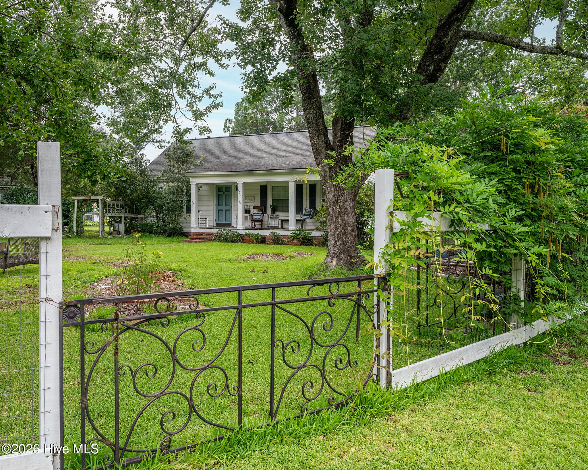 Whimsical Touches Around the Property - 1902 Wilson Street, New Bern, NC 28560
