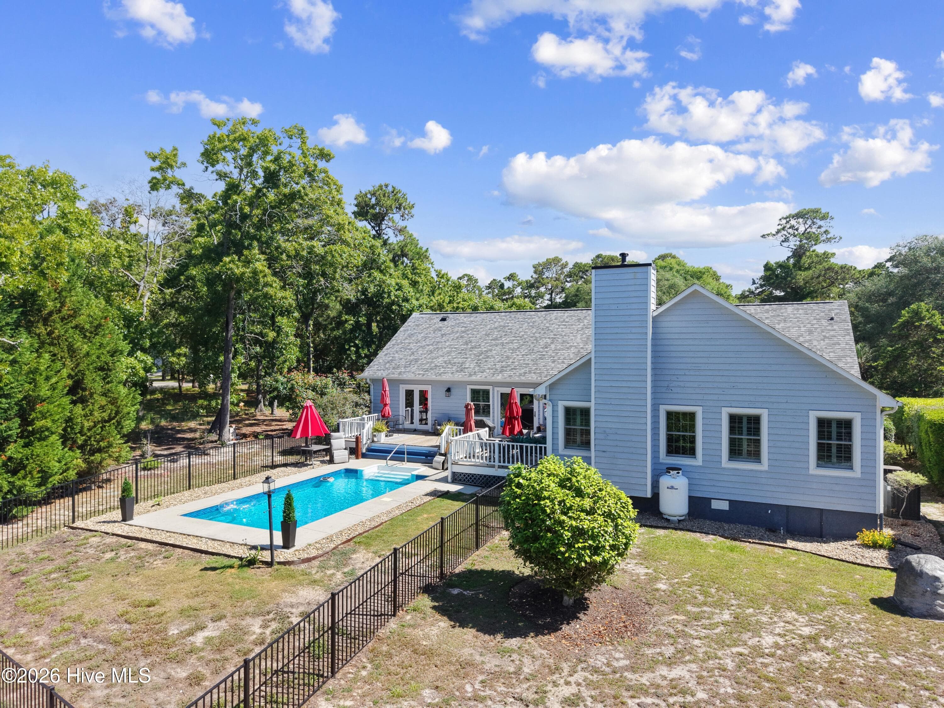 Single Family Residence at 253 Clubhouse Drive SW, Supply, NC 28462, photo 7 of 111