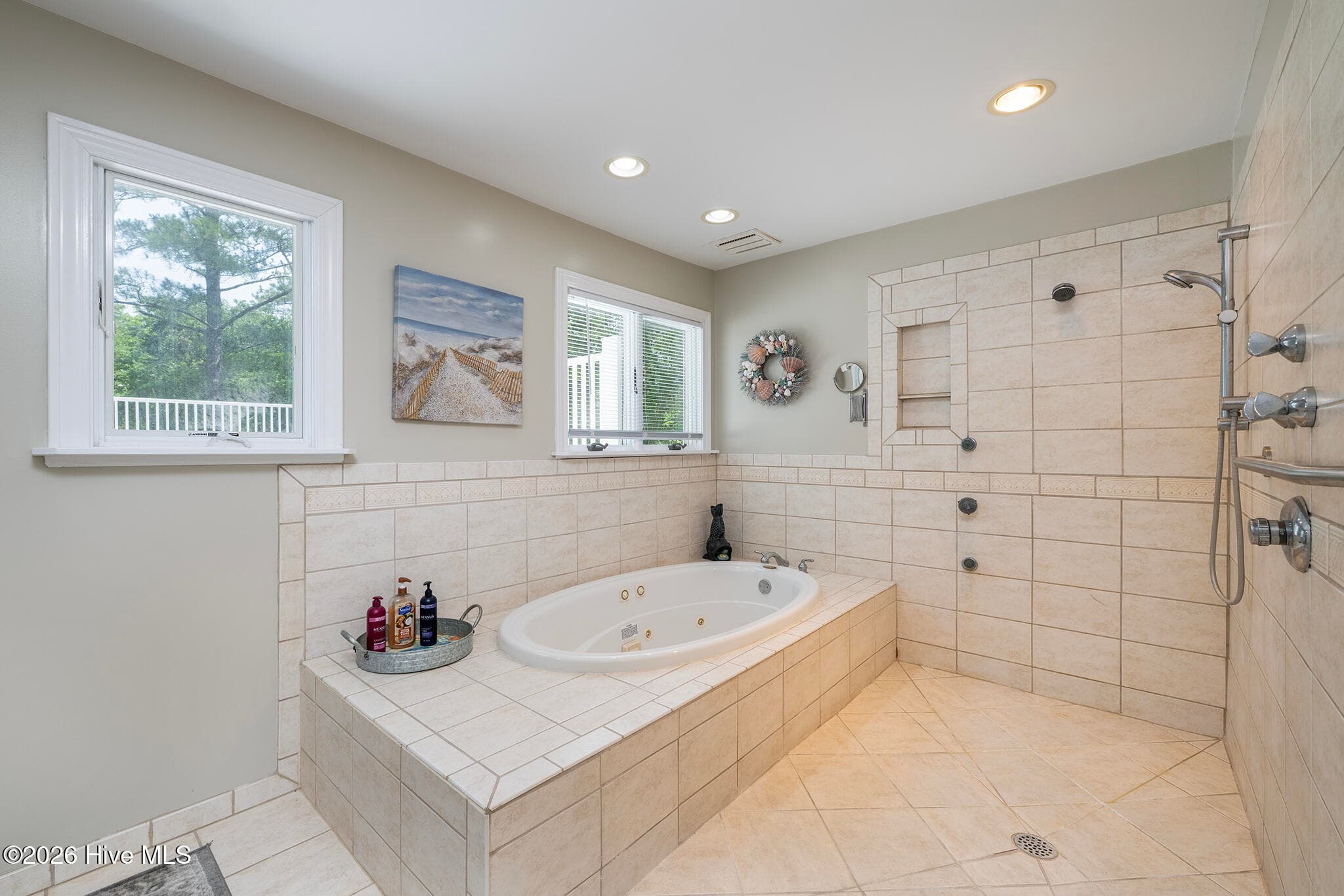 Primary Bathroom - 5616 Gondolier Drive, New Bern, NC 28560