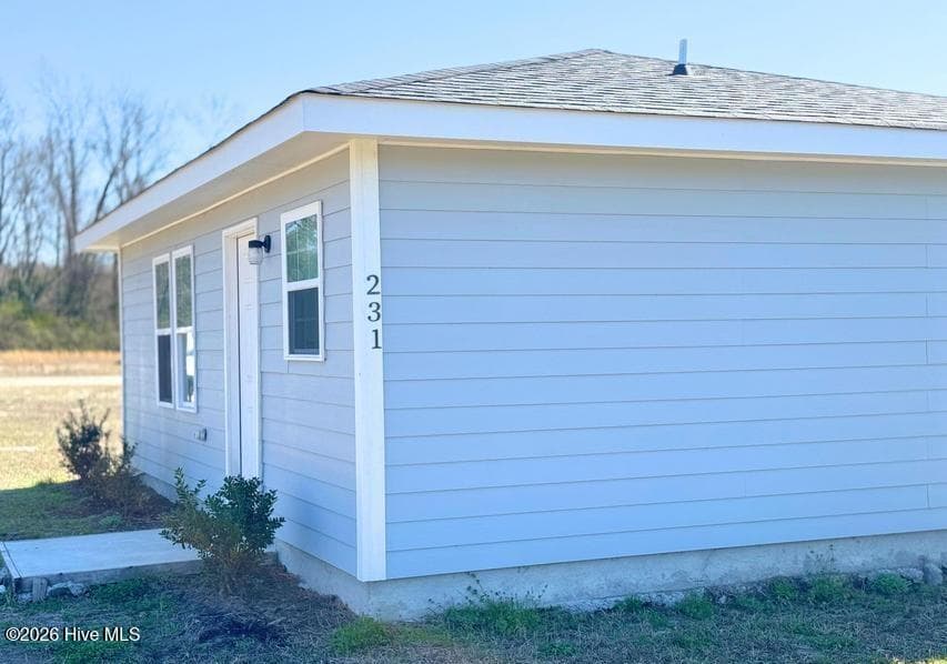 Duplex at 231 & 233 Hc Powers Road, Wallace, NC 28466, photo 3 of 23