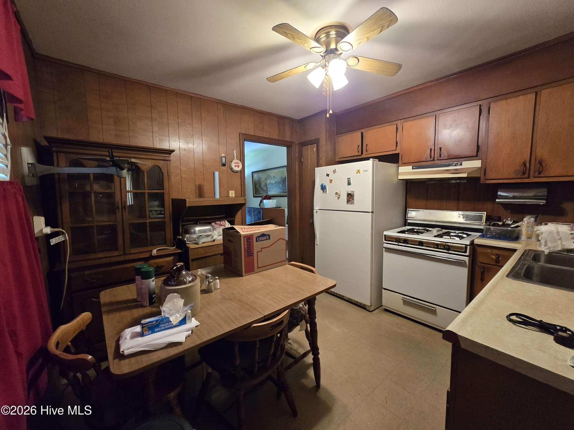 Single Family Residence at 1116 Leak Street, Rockingham, NC 28379, photo 6 of 14