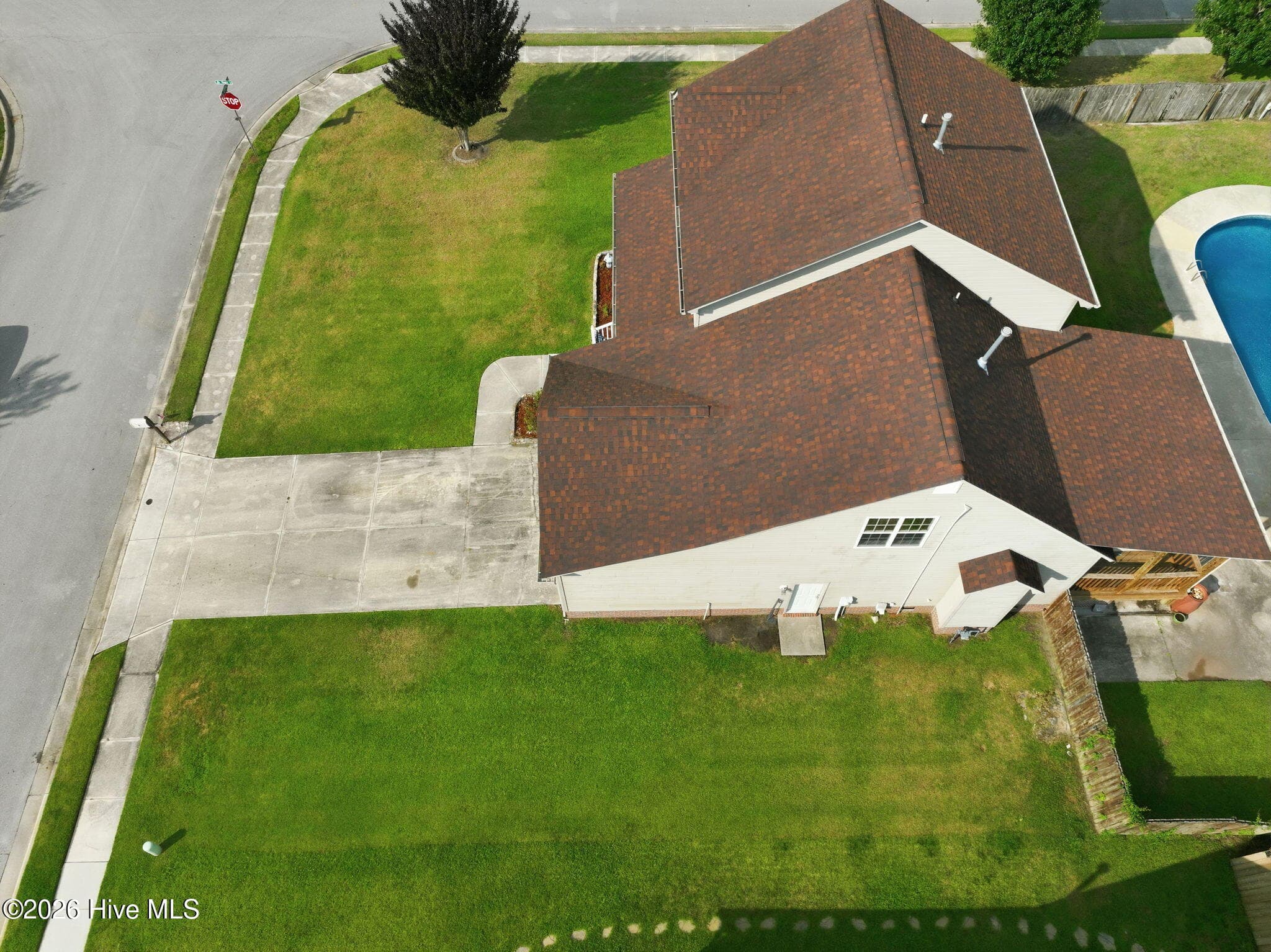 Single Family Residence at 101 Ellington Place, Jacksonville, NC 28540, photo 20 of 100