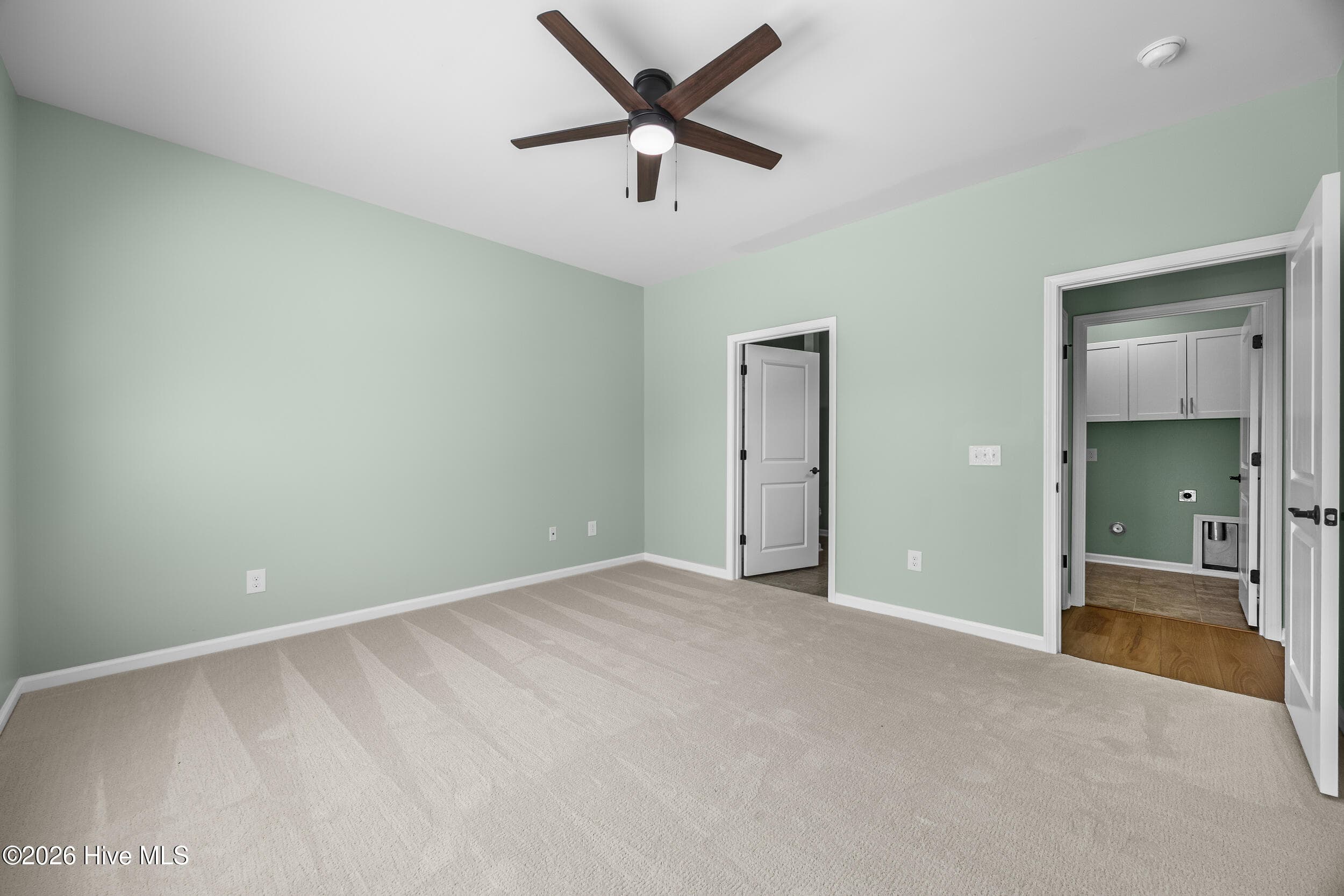 Single Family Residence at 3708 Old Sand Mine Drive, Wilmington, NC 28412, photo 17 of 43