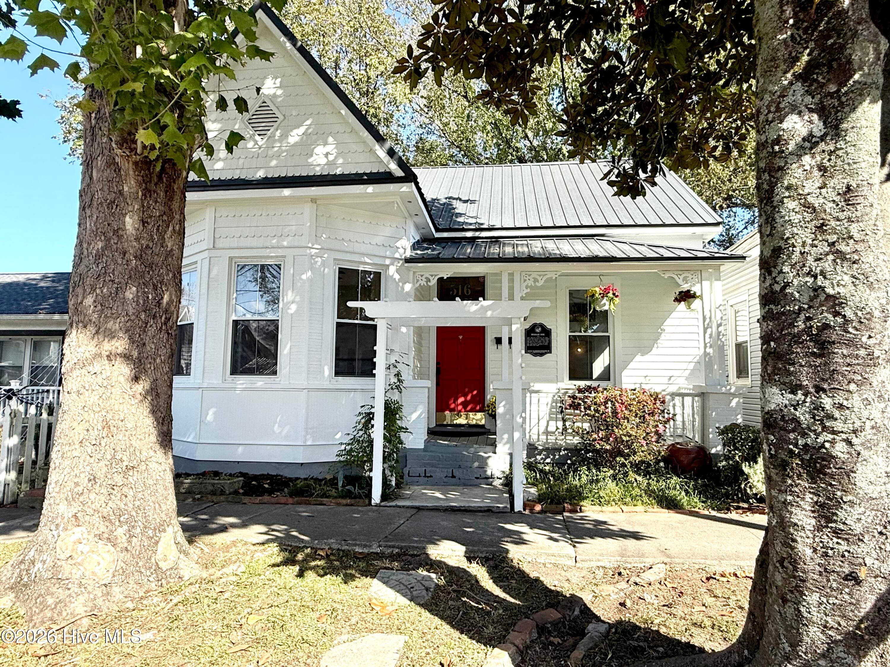 Single Family Residence at 516 N 7th Street, Wilmington, NC 28401, Wilmington, photo 3 of 46