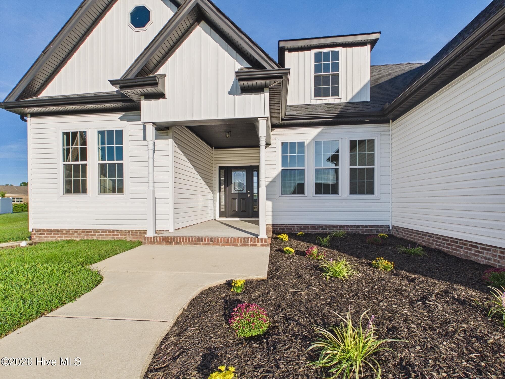 Front Porch - 503 Spinnaker Street, Elizabeth City, NC 27909