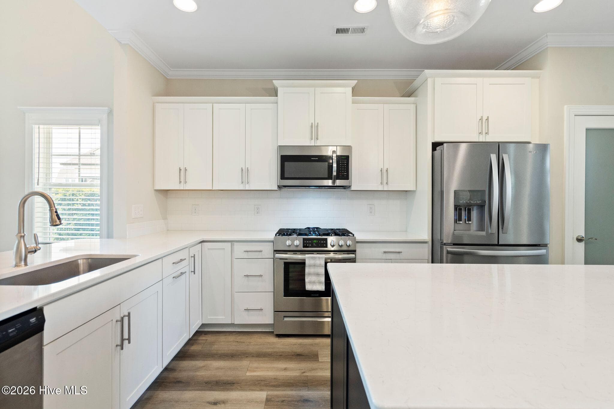 Single Family Residence at 6048 Sand Ridge Avenue, Wilmington, NC 28409, photo 11 of 65