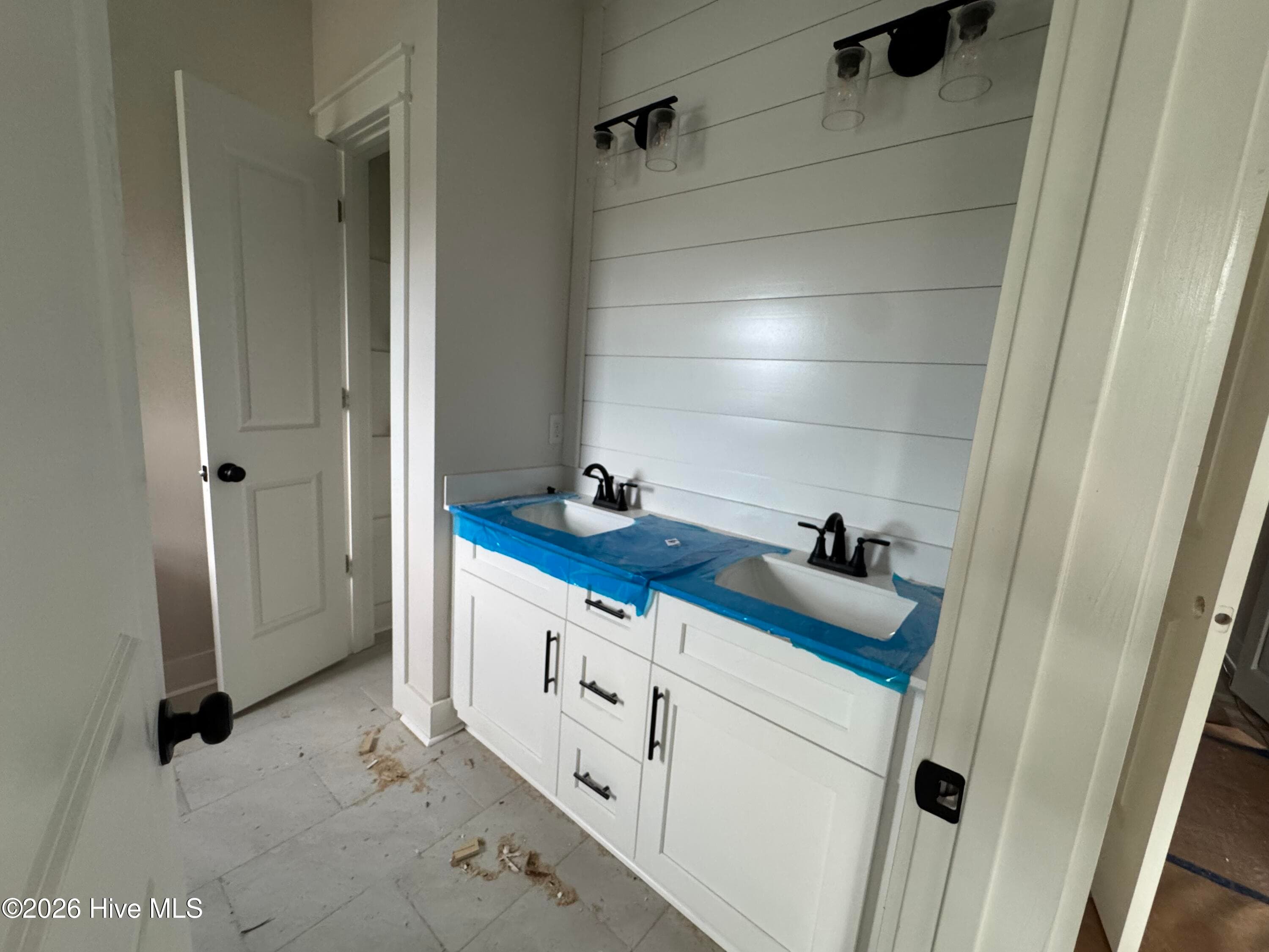 Single Family Residence at 2027 Greenside Manor Drive SW, Ocean Isle Beach, NC 28469, photo 11 of 21