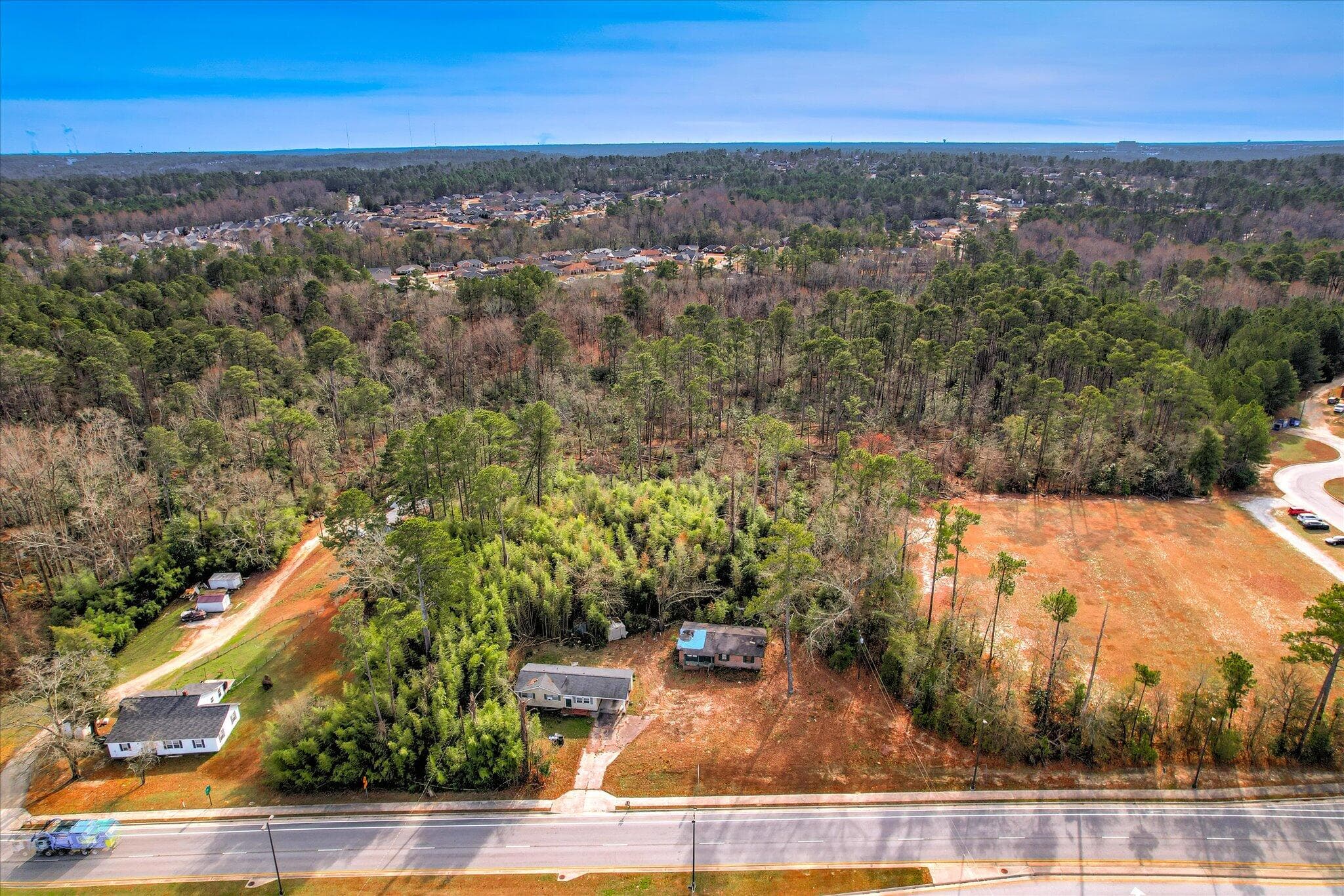 Single Family Residence at 3812 Wrightsboro Road, Augusta, GA 30909, photo 3 of 19
