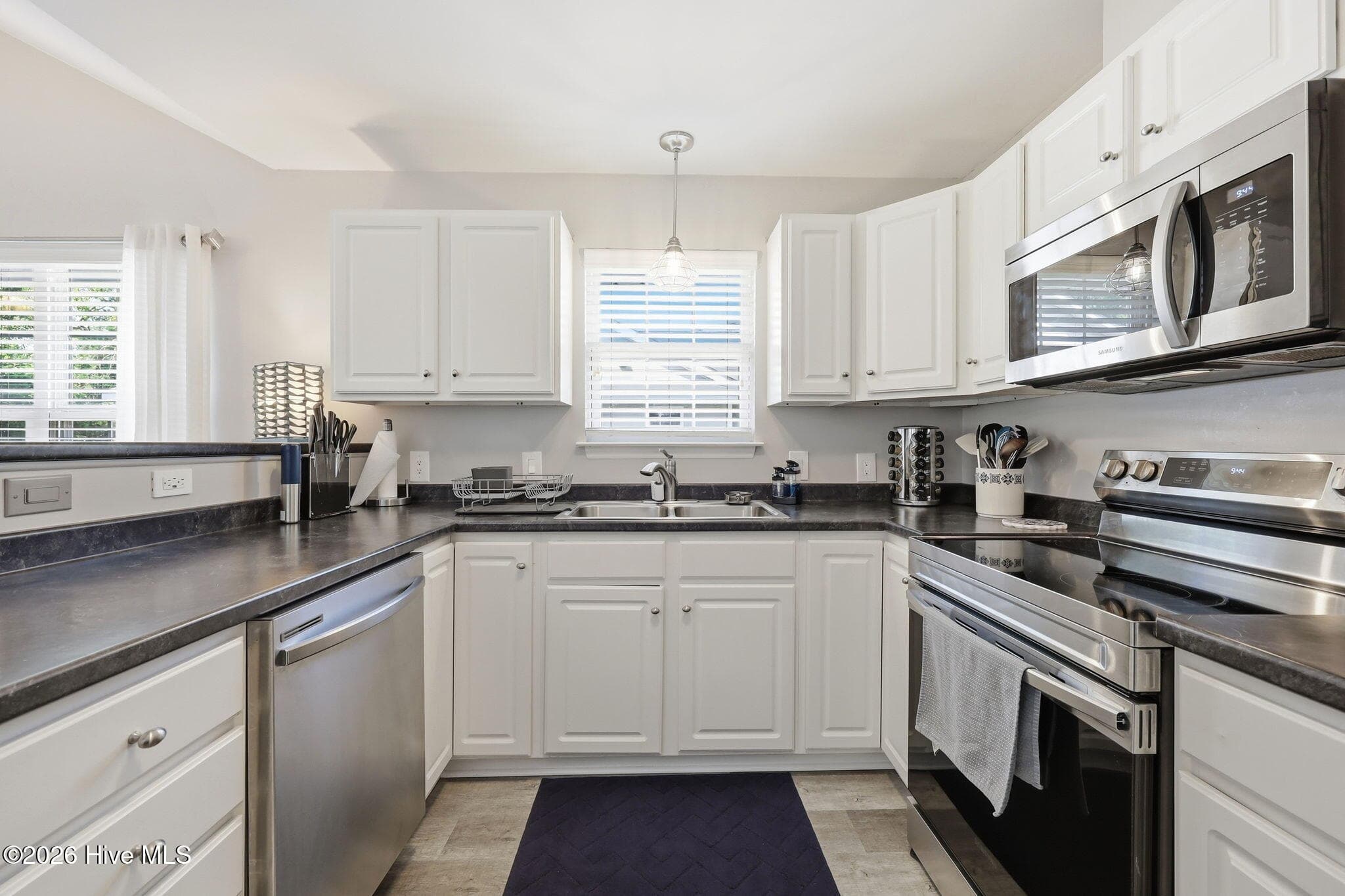 Condominium at 2412 King Richard Court H, Greenville, NC 27858, photo 9 of 37