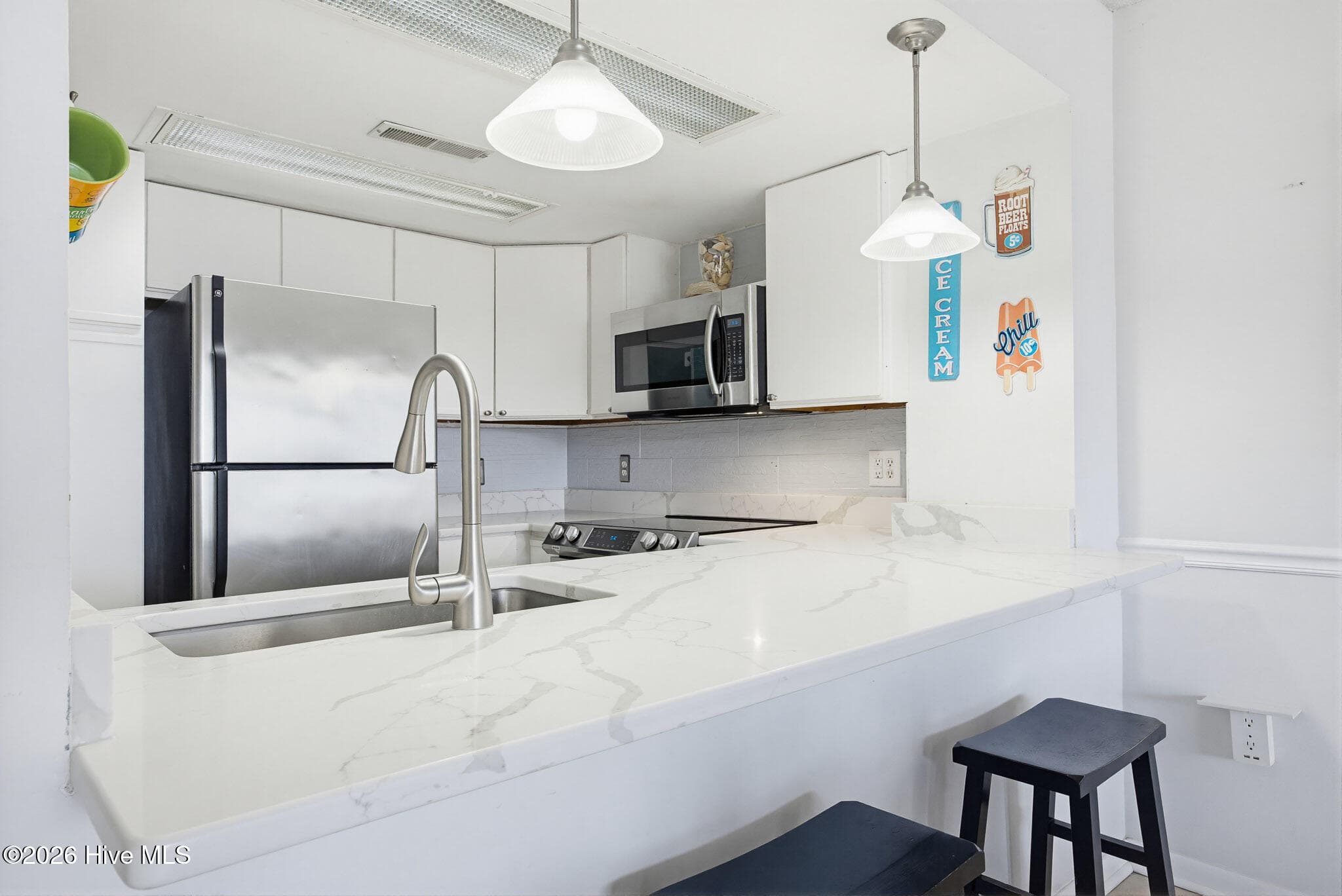 Condominium at 2000 New River Inlet Road Unit 3211, North Topsail Beach, NC 28460, photo 5 of 62