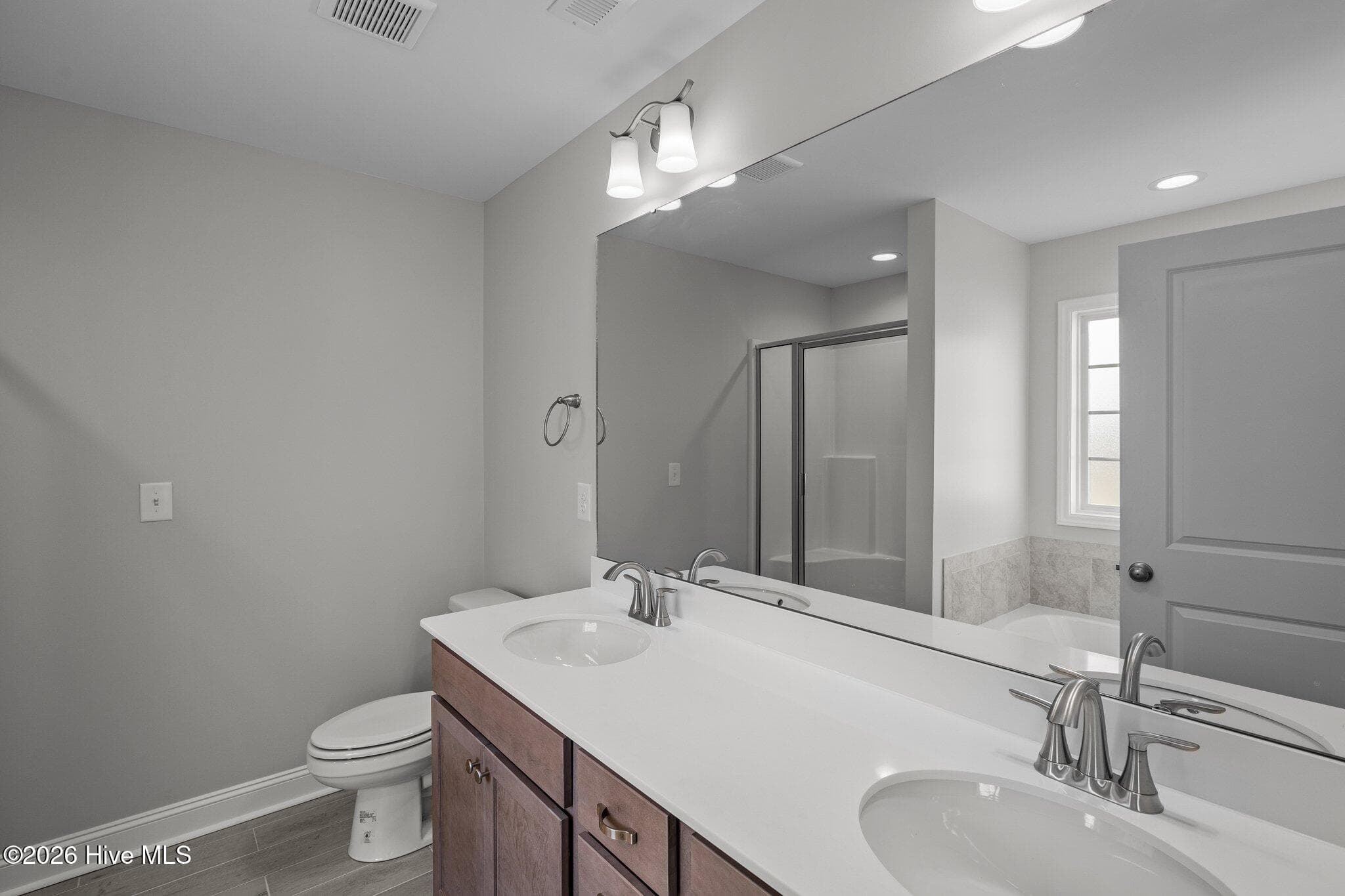 Photo of similar home - 2325 Rhinestone Drive, Winterville, NC 28590