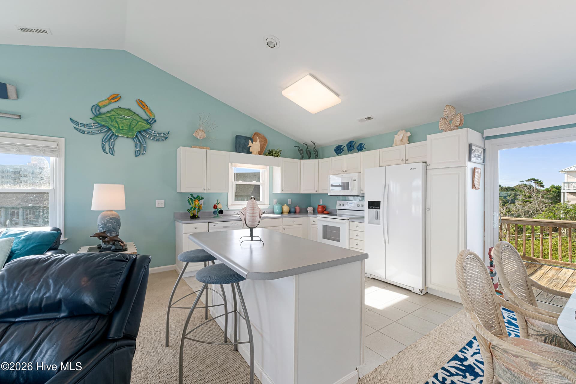 Single Family Residence at 118 Heverly Drive, Emerald Isle, NC 28594, photo 15 of 61