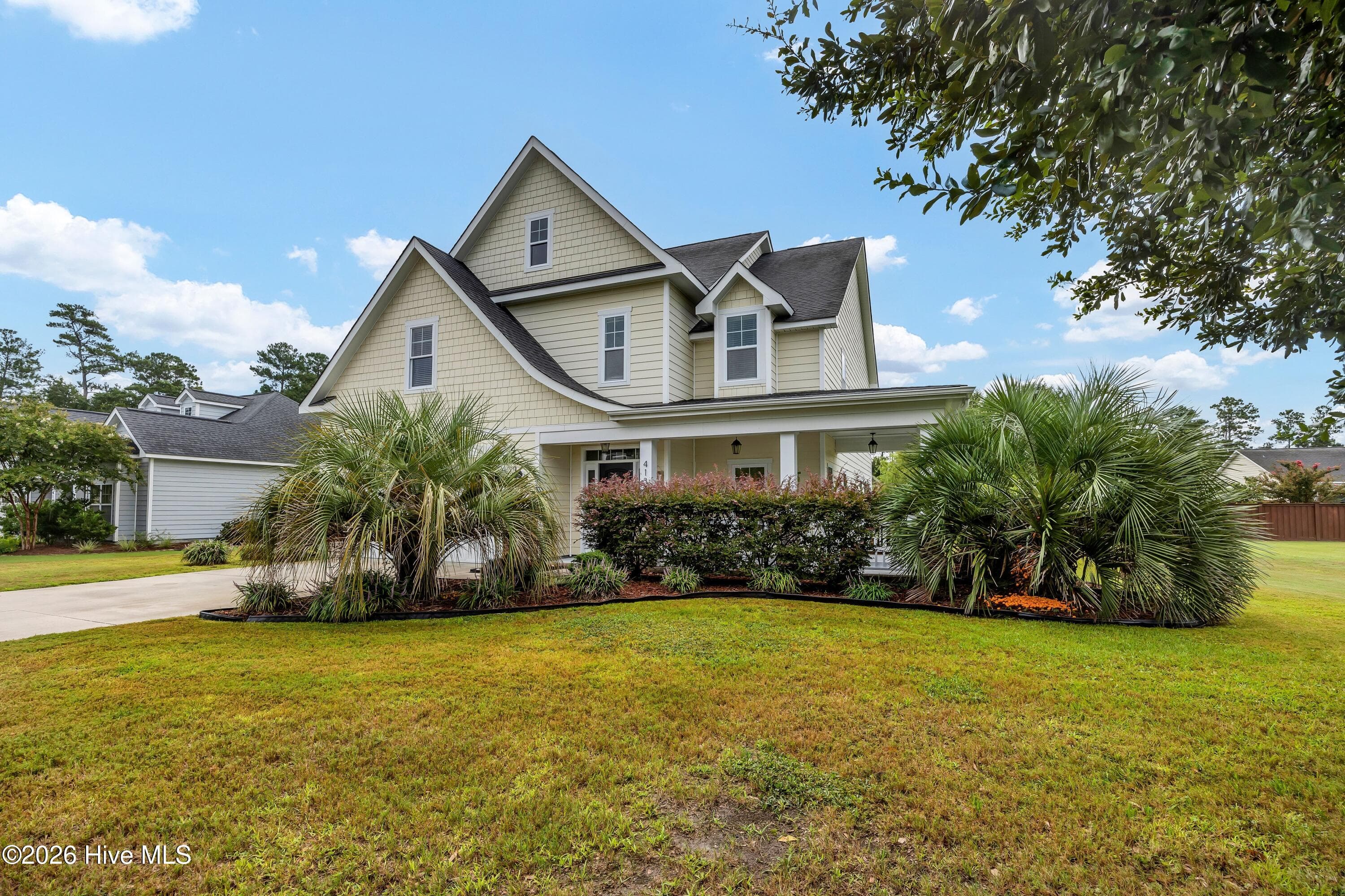 Single Family Residence at 4136 Pine Hollow Drive, Wilmington, NC 28412, photo 2 of 28