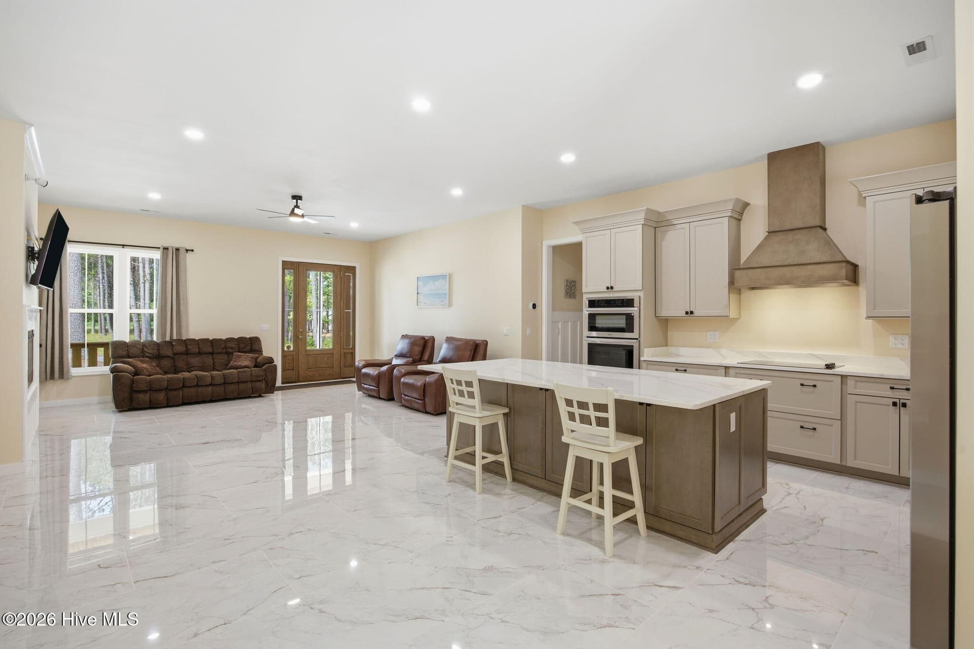 Single Family Residence at 2102 Midway Road SE, Bolivia, NC 28422, photo 4 of 59