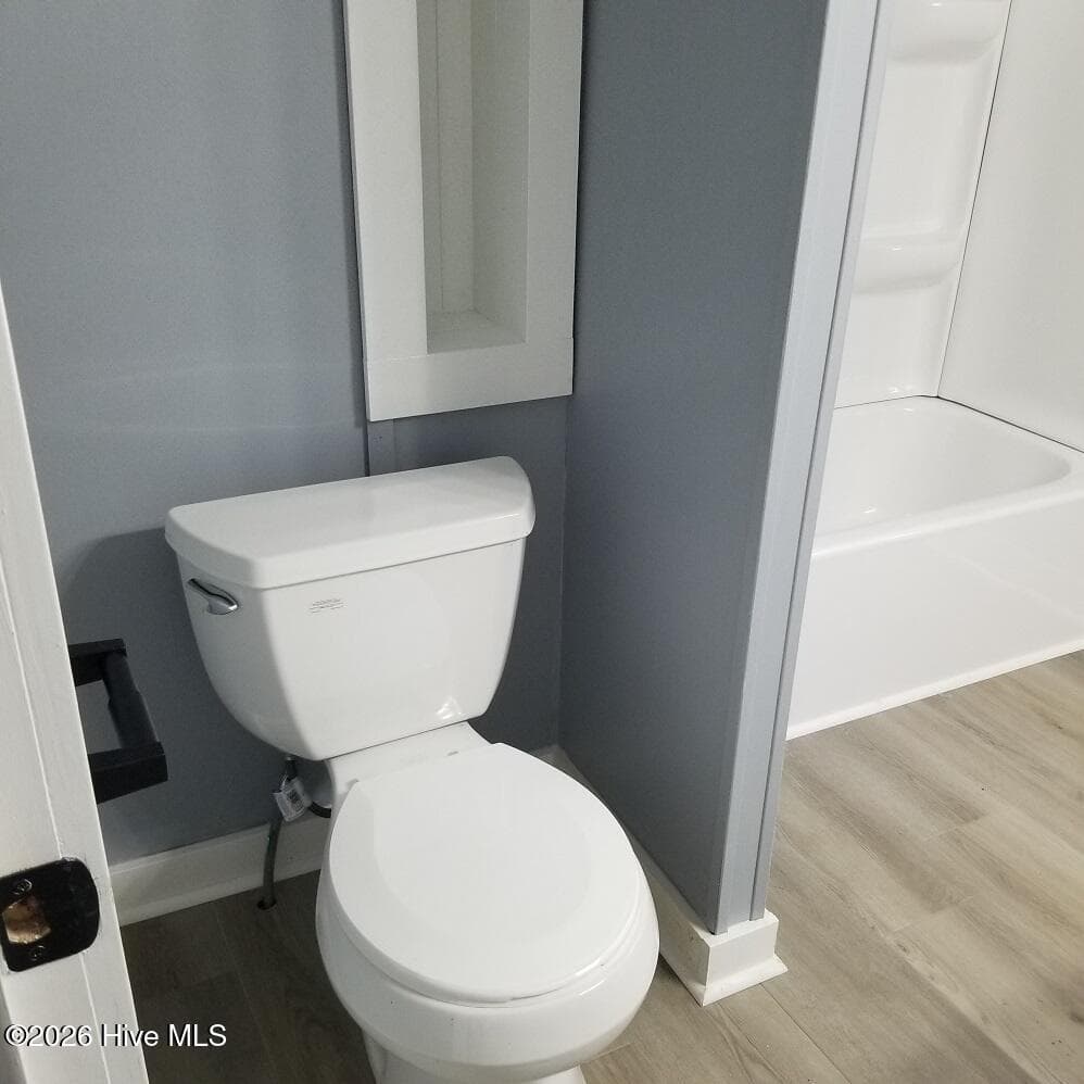Manufactured Home at 232 Lake Drive SW, Supply, NC 28462, photo 13 of 36