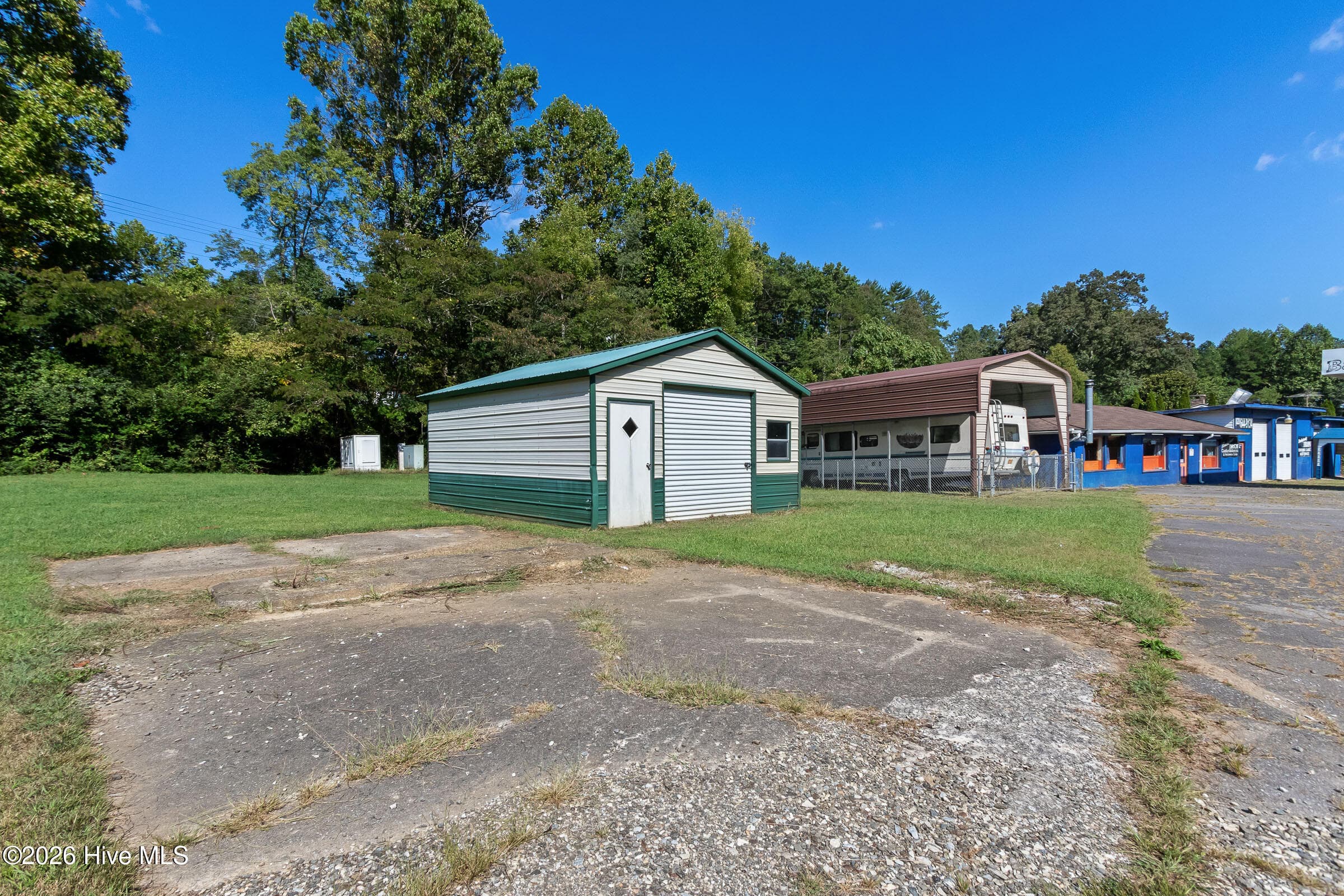 Single Family Residence at 7878 W Us Highway 64, Murphy, NC 28906, photo 5 of 74