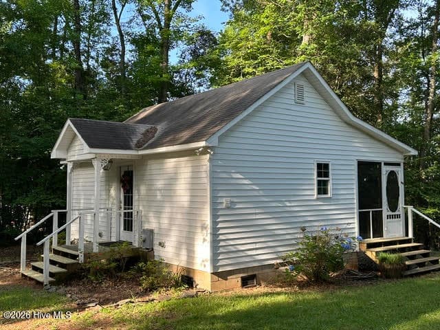 Single Family Residence at 194 Ingrams Mill Road, Ellerbe, NC 28338, photo 9 of 32