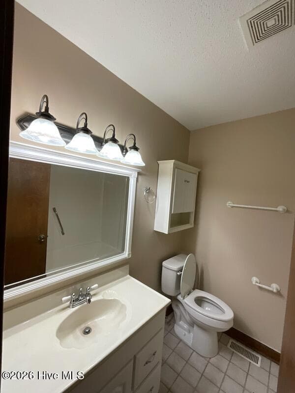 Single Family Residence at 8023 Royal Drive, Sanford, NC 27332, photo 6 of 10