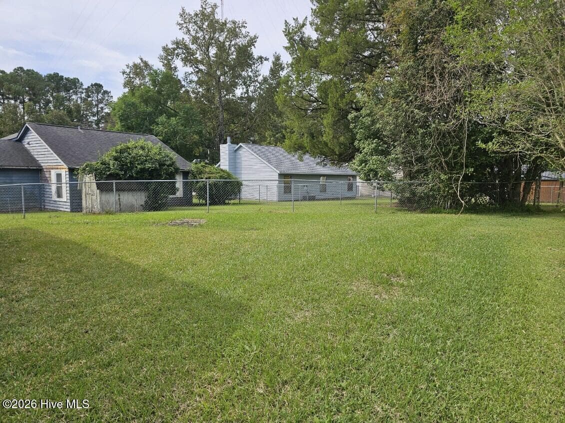 Single Family Residence at 3701 Dovefield Court, New Bern, NC 28560, photo 19 of 21