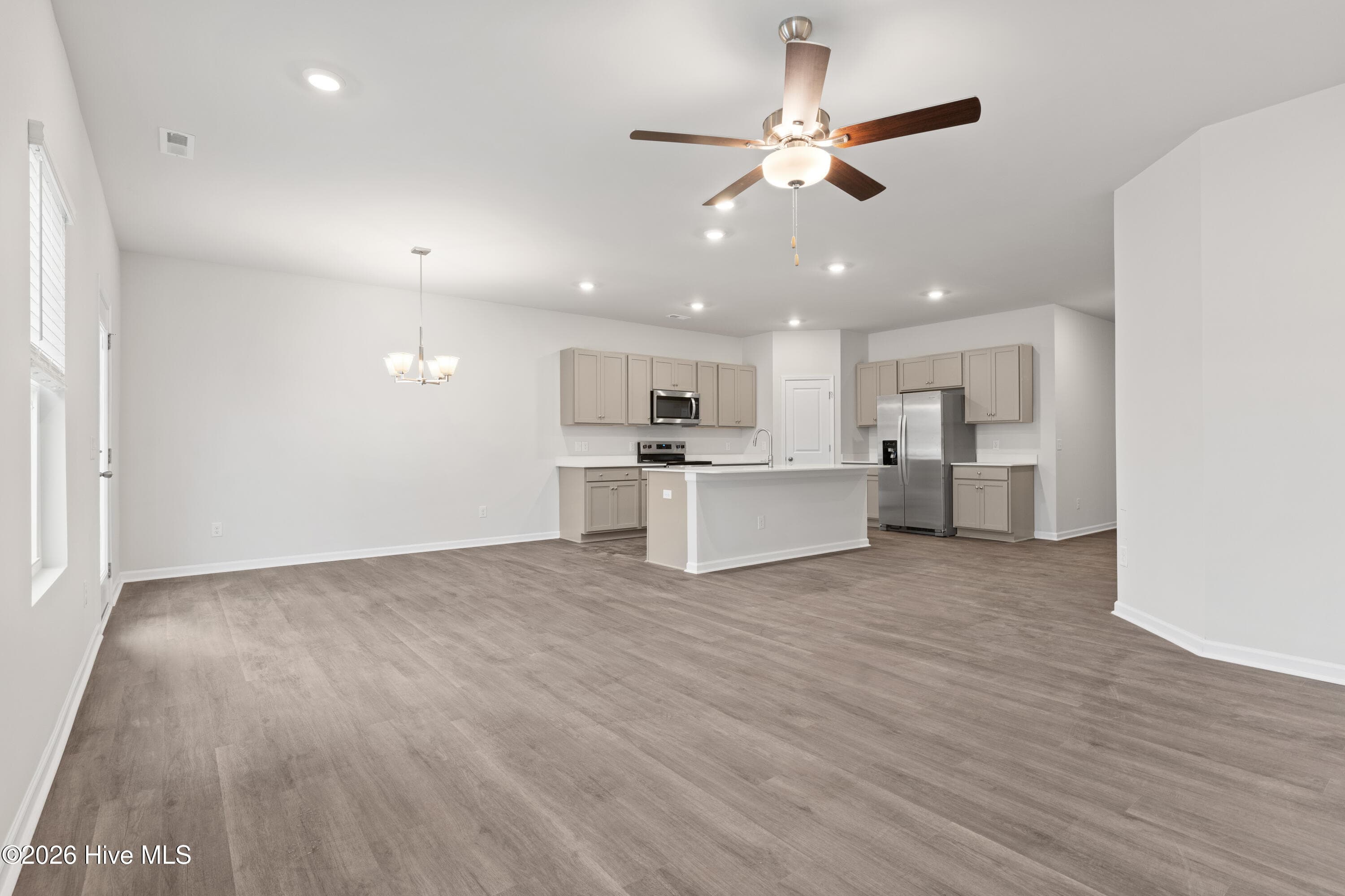 Single Family Residence at 139 N Squires Run, Richlands, NC 28574, photo 21 of 40