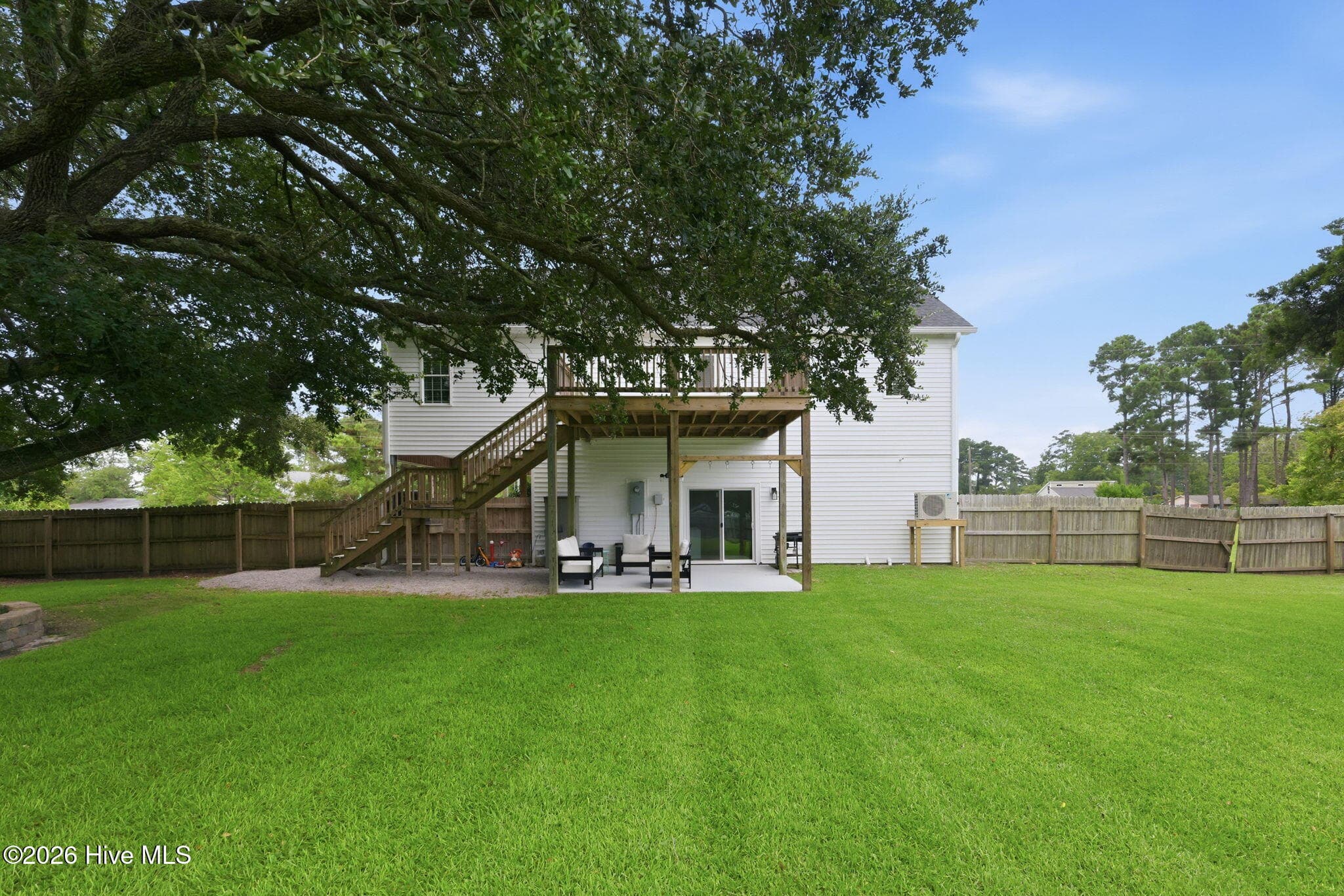Single Family Residence at 1422 Harkers Island Road, Beaufort, NC 28516, photo 33 of 50