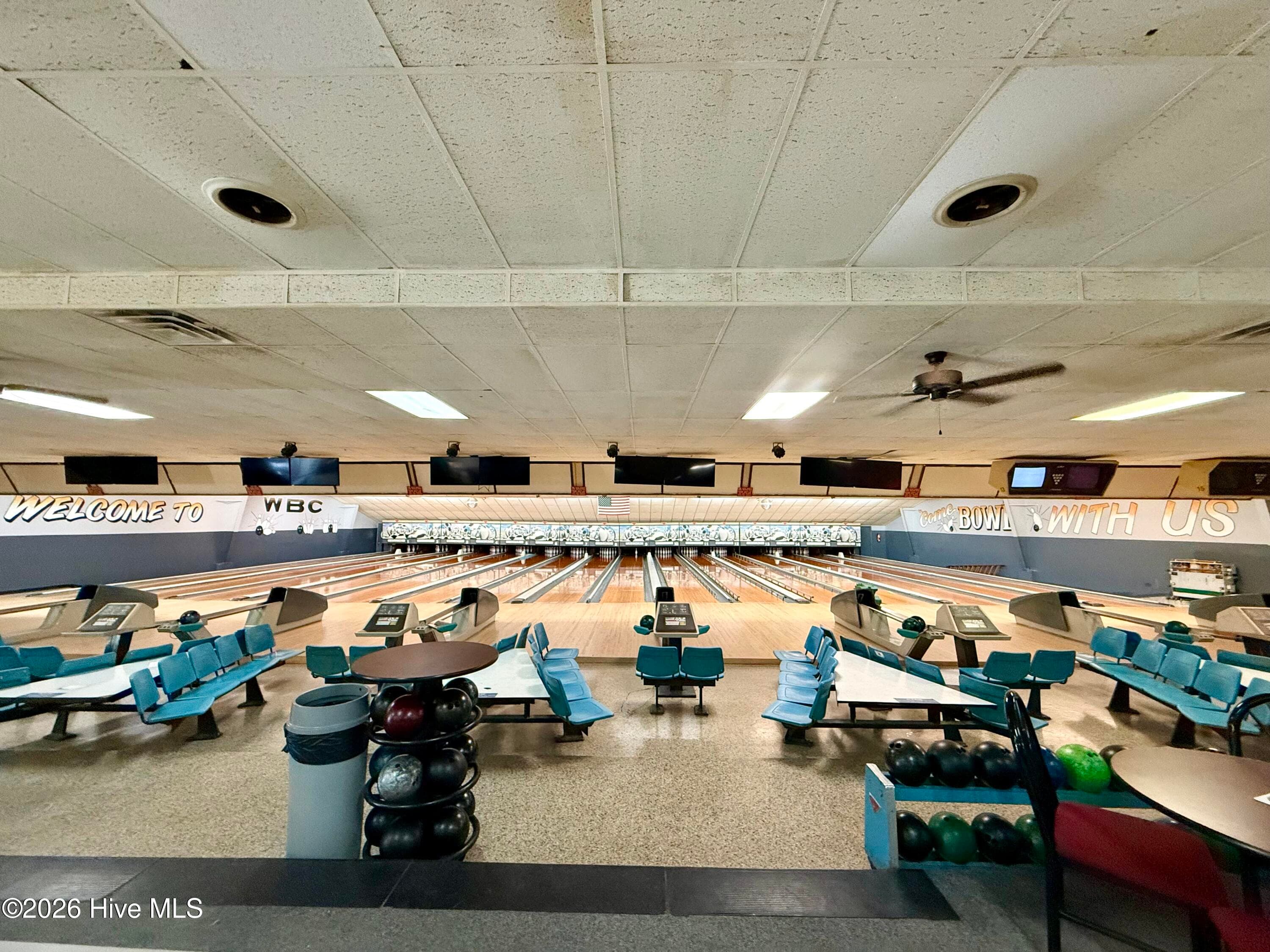 Improved at 915 E Boulevard, Williamston, NC 27892, photo 11 of 17