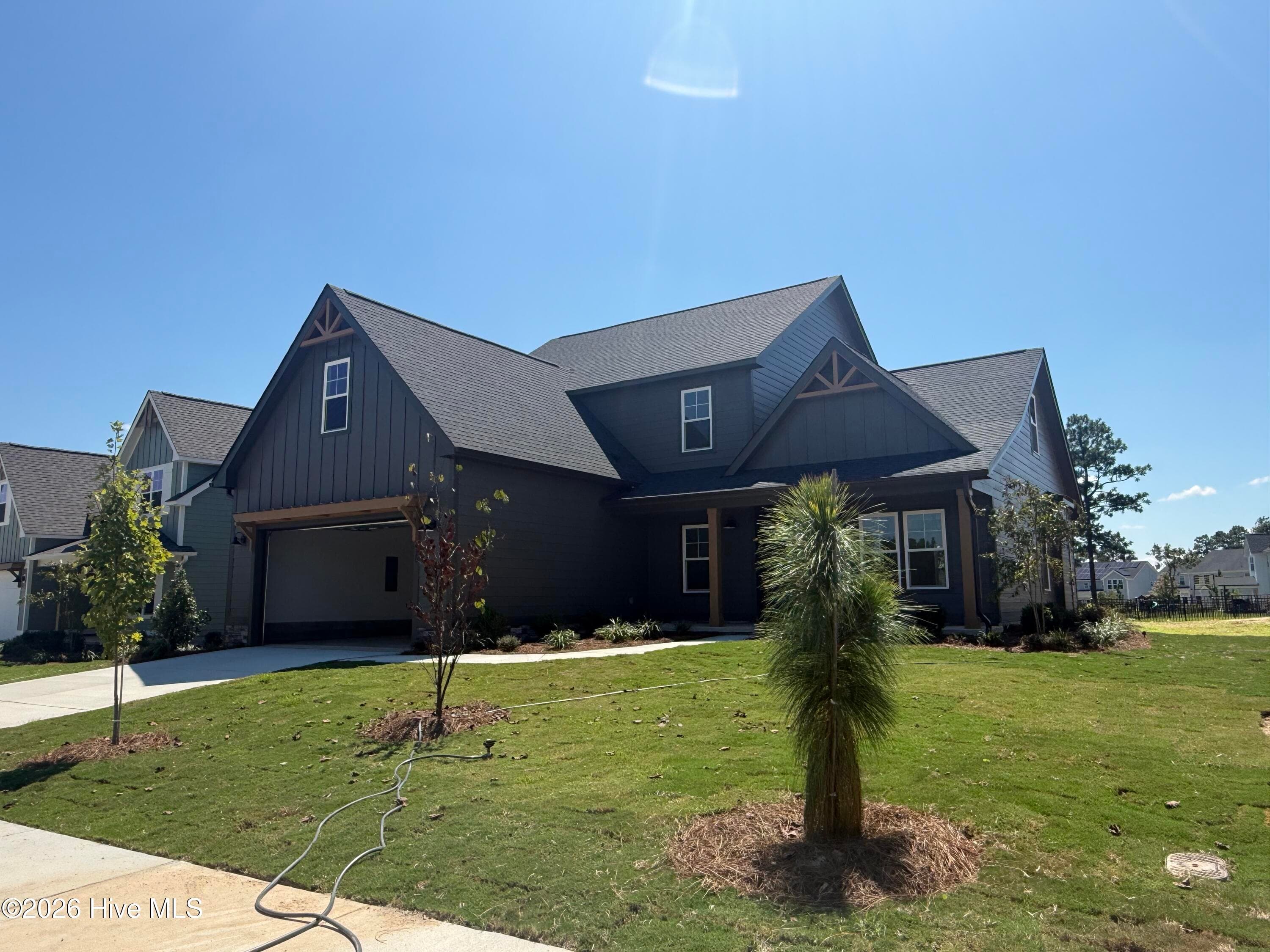 Single Family Residence at 520 Amersham Road, Carthage, NC 28327, photo 3 of 9