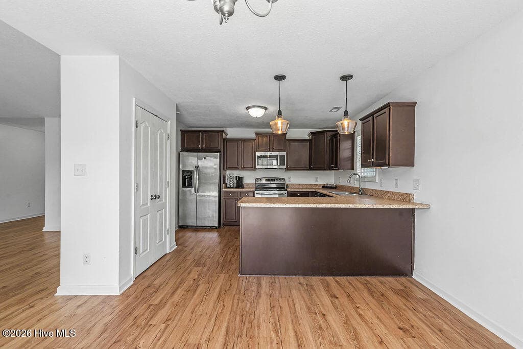 Single Family Residence at 837 Dynasty Drive, Jacksonville, NC 28546, photo 12 of 23