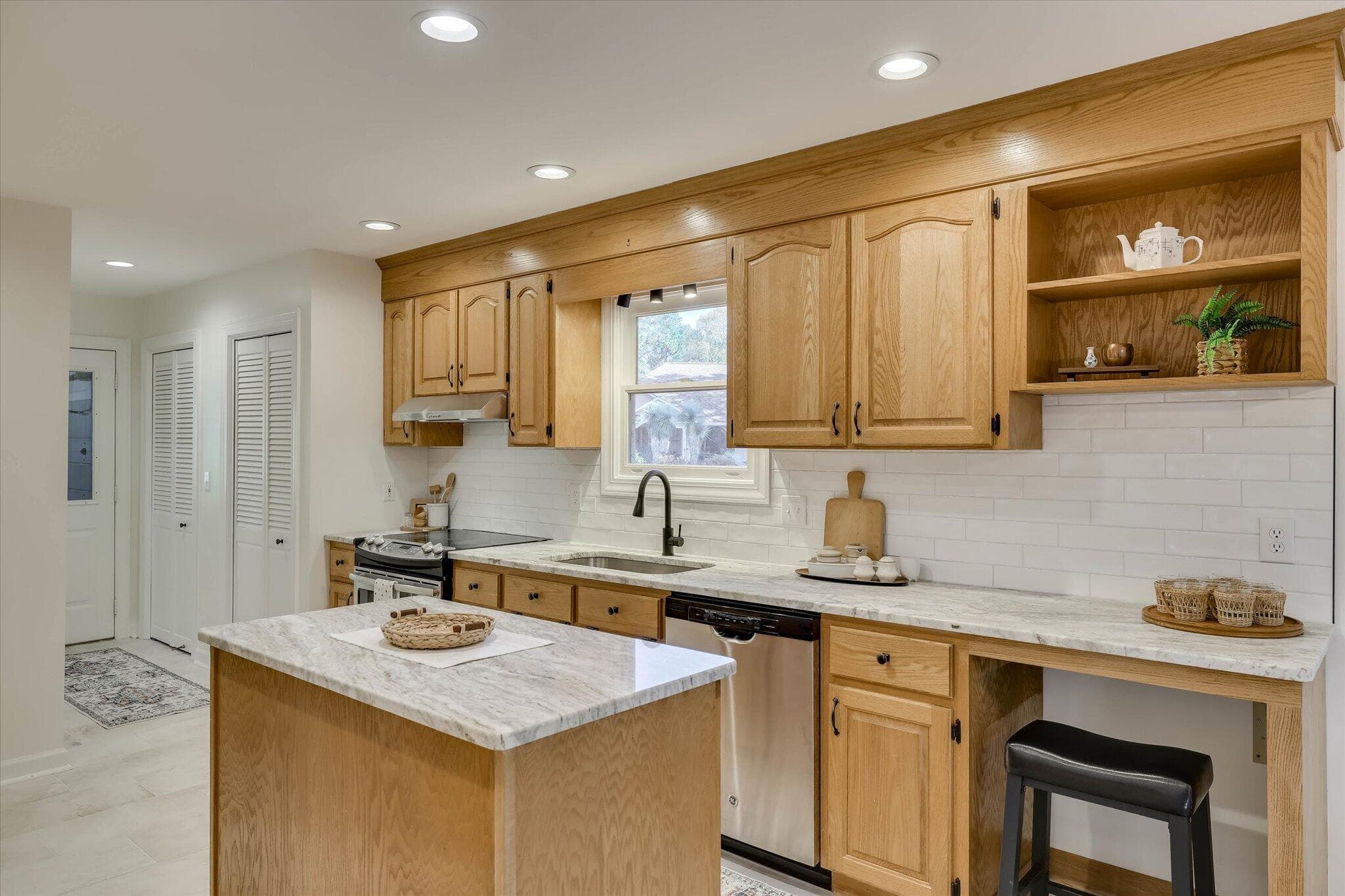 Single Family Residence at 301 Misty Cove, McCormick, SC 29835, photo 16 of 60