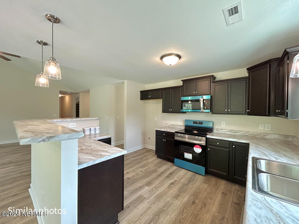 Single Family Residence at 811 N Sandy Shore Court, Holly Ridge, NC 28445, photo 16 of 52