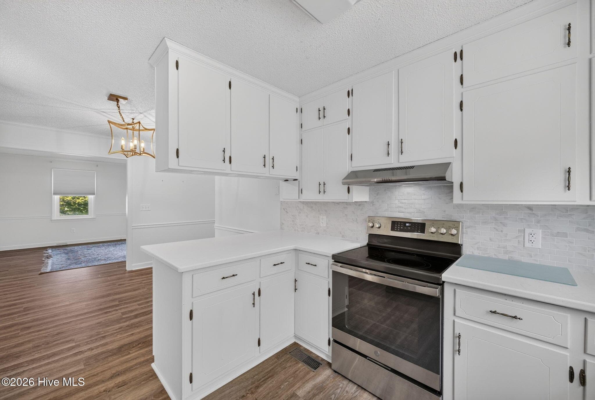 Single Family Residence at 1600 Darian Drive, Elizabeth City, NC 27909, photo 9 of 43